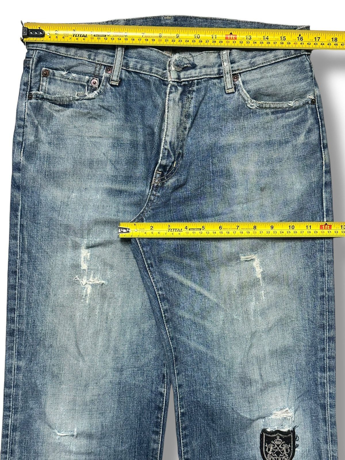 Uniqlo Uniqlo Vintage Distressed With Patches & Baggy Loose Faded Size US 33 - 15 Thumbnail
