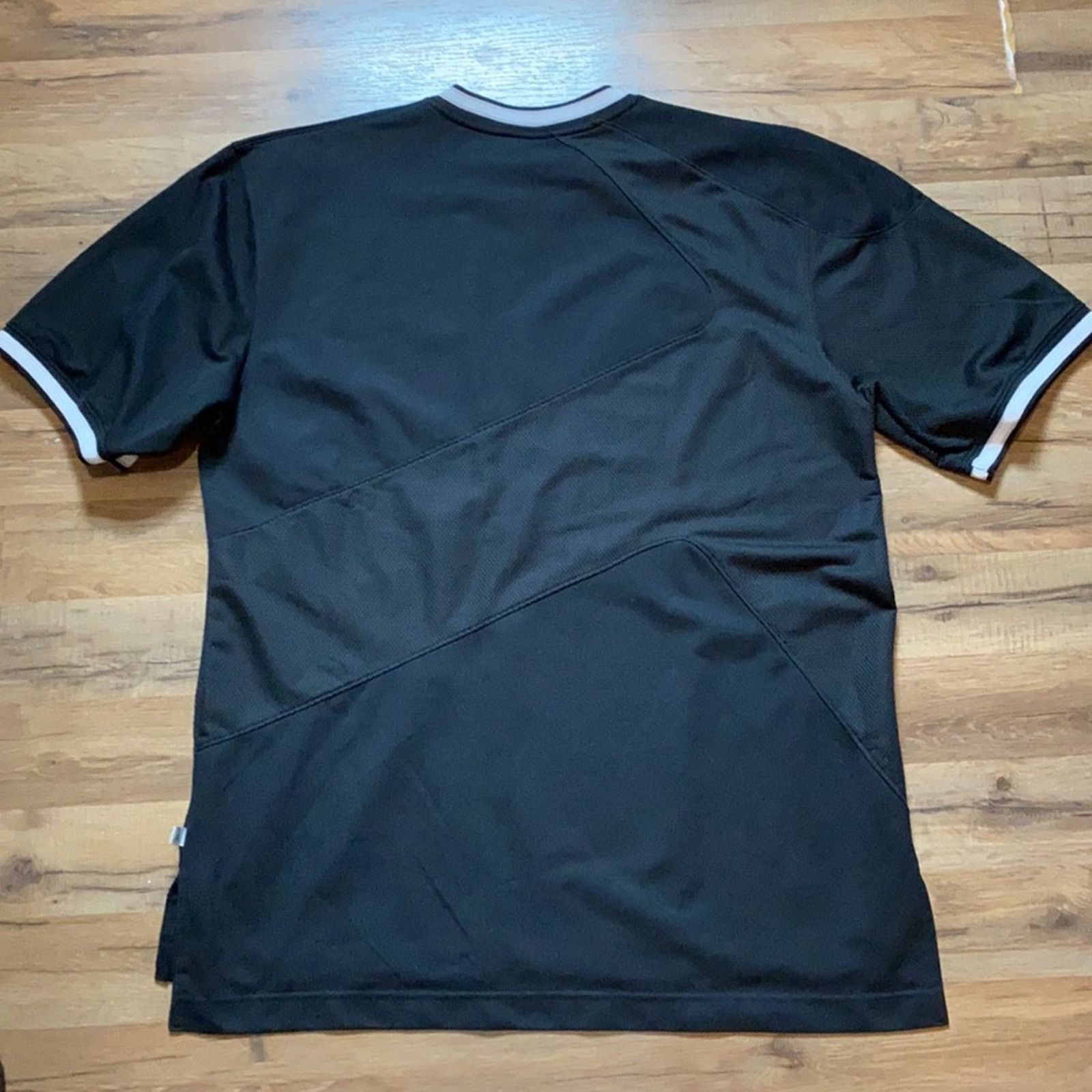 Jordan Brand 2005 Jordan 20th Anniversary Jersey Short Sleeve Size US XXL / EU 58 / 5 - 6 Thumbnail