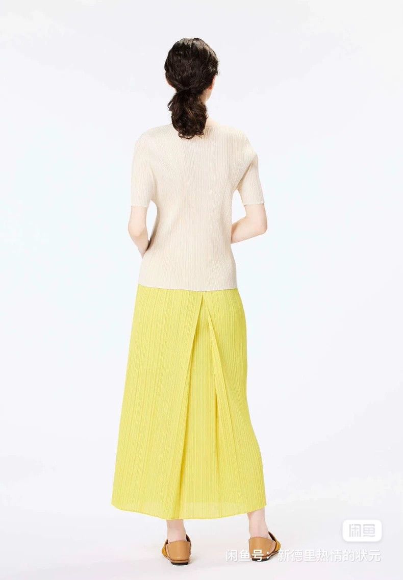 Issey Miyake Issey Miyake Dark green pleated skirt Size 26" / US 2 / IT 38 - 3 Thumbnail