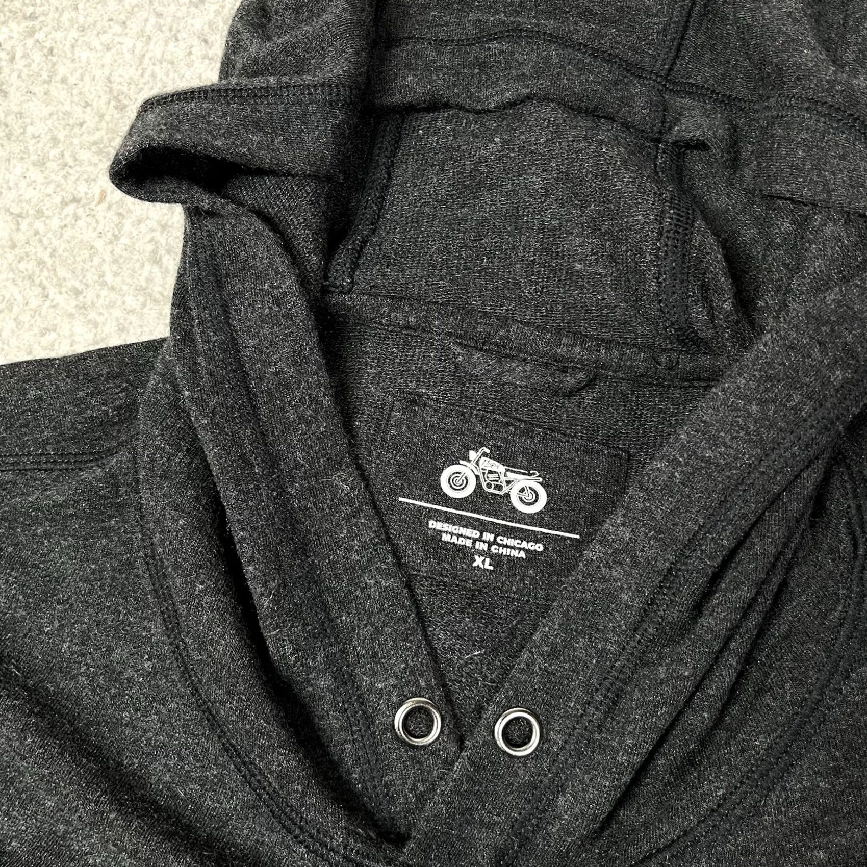 Vintage Mugsy Hoodie Mens XL Gray Pullover Lightweight Cashmere Blend Modal Spandex Fleece Pocket All Seasons Size US XL / EU 56 / 4 - 2 Thumbnail
