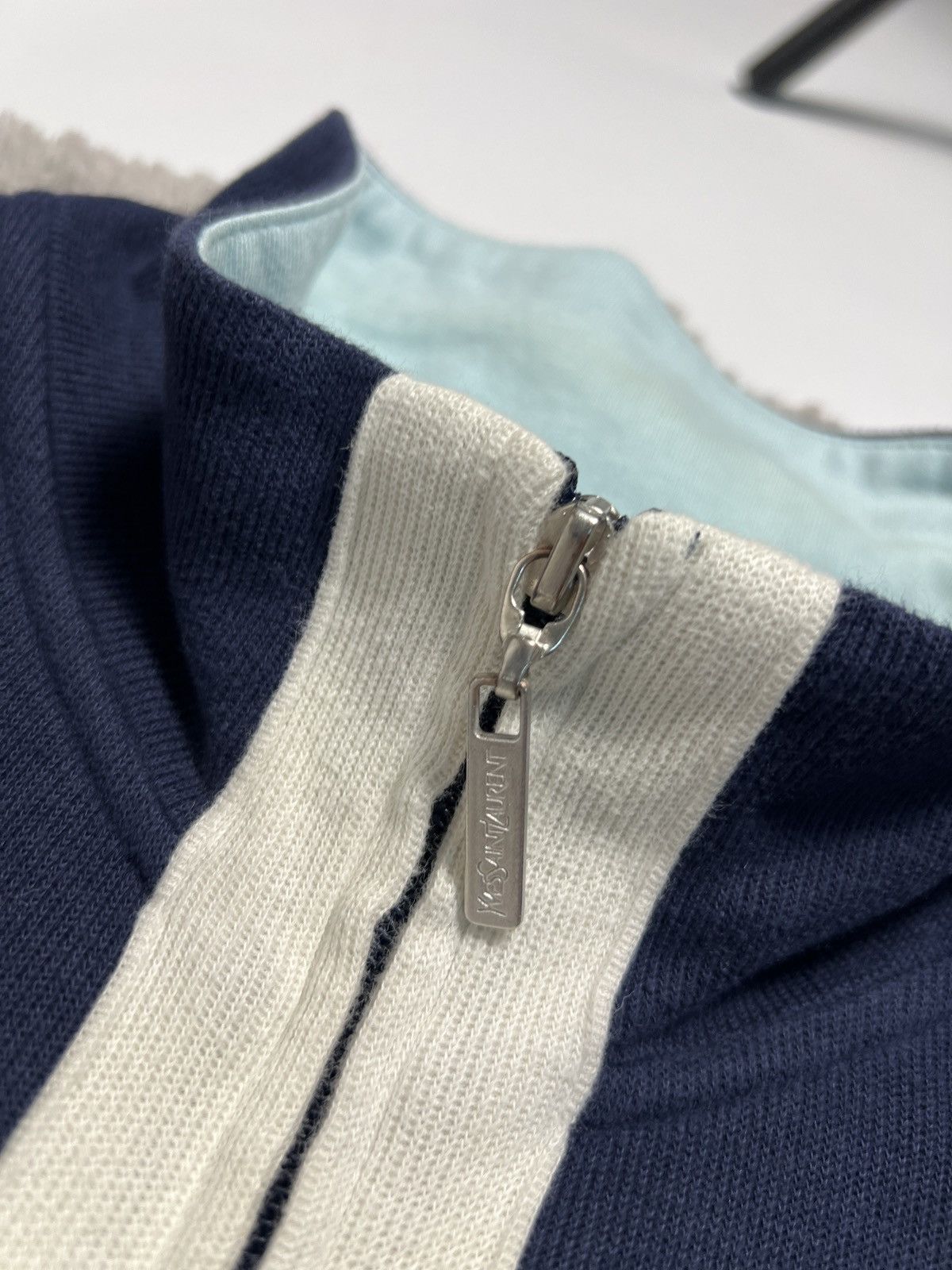 Yves Saint Laurent Vintage YVES SAINT LAURENT Sweater SIZE XL Size US XL / EU 56 / 4 - 5 Thumbnail