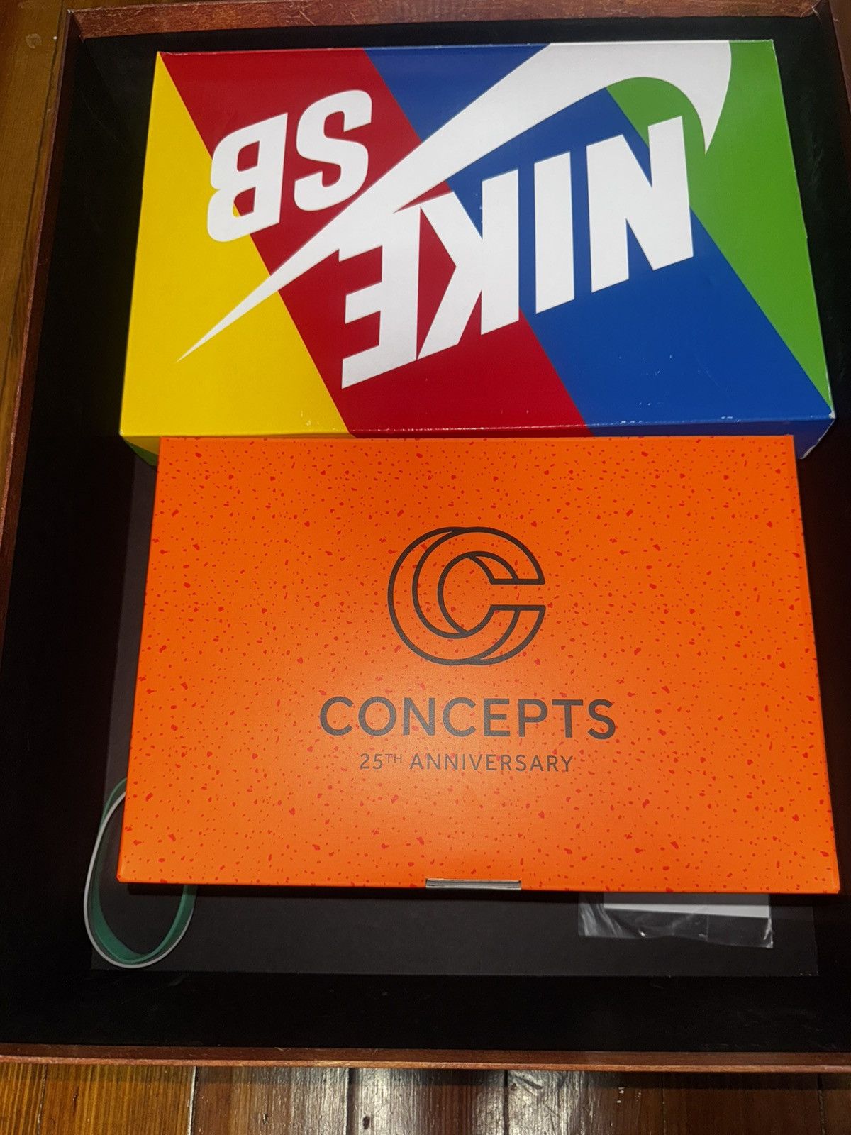 CNCPTS × Nike Orange Lobster Special Box Size US 11 / EU 44 - 9 Thumbnail