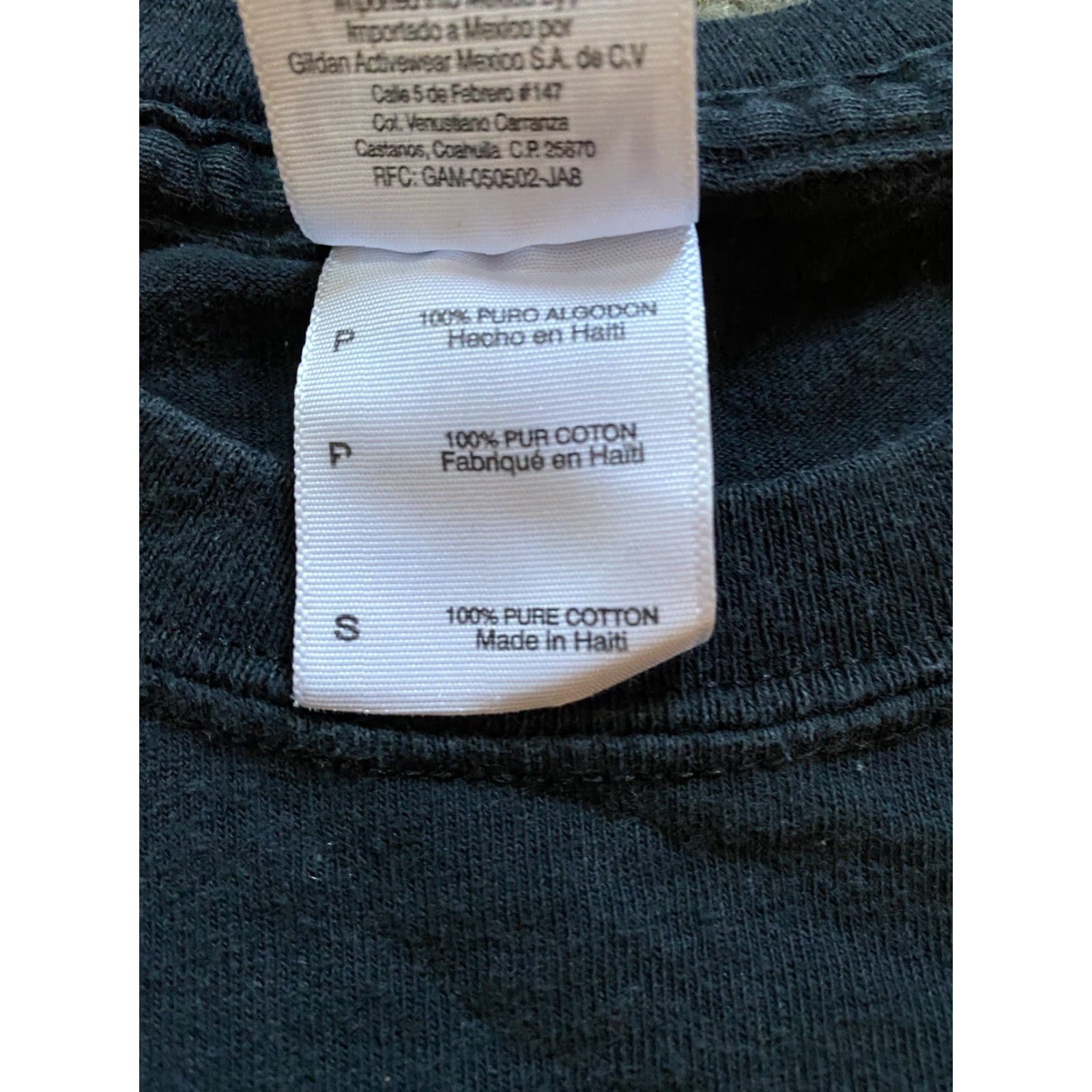 Gildan VINTAGE Small Kiss 108 Jingle Ball Concert Shirt Radio Good Charlotte Avril 2007 Black S Mens Slim Short Sleeve Crew Neck Cotton T-Shirt Size US S / EU 44-46 / 1 - 7 Thumbnail