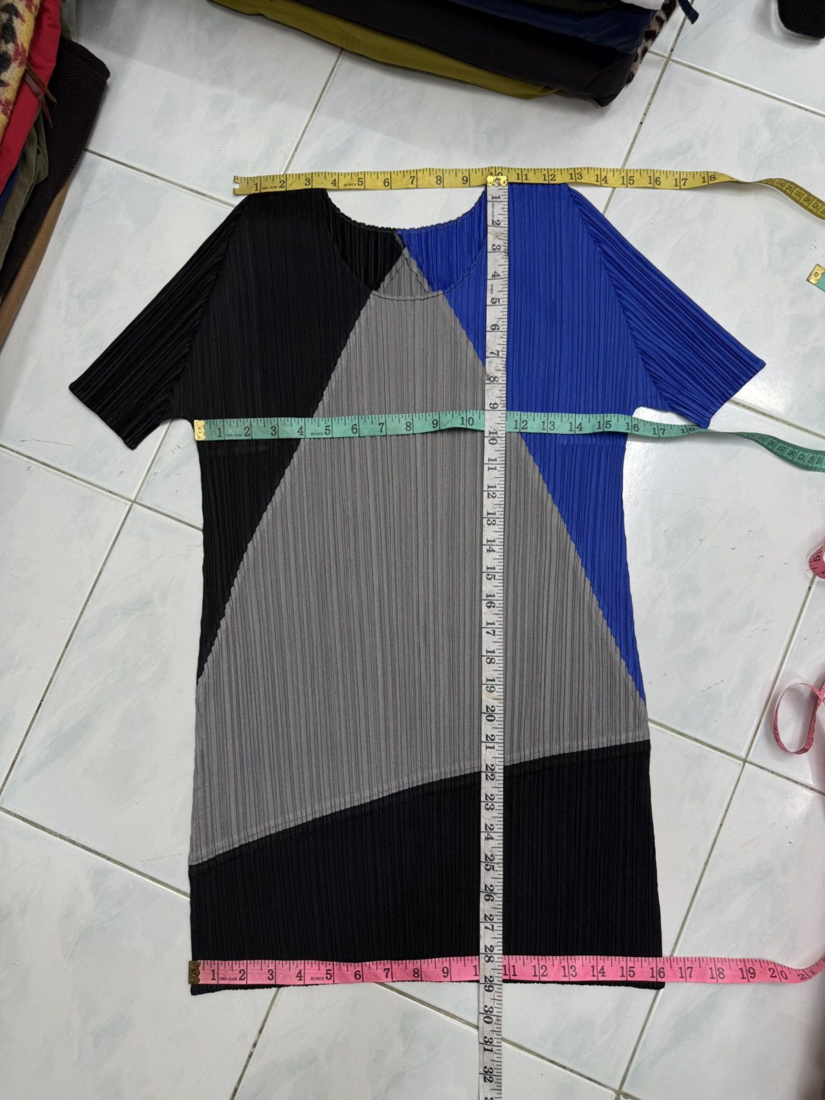 Pleats Please Issey Miyake 🔥🔥🔥ARCHIVE PLEATS PLEASE ISSEY MIYAKE TRICOLOUR SHIRTS Size M / US 6-8 / IT 42-44 - 9 Thumbnail
