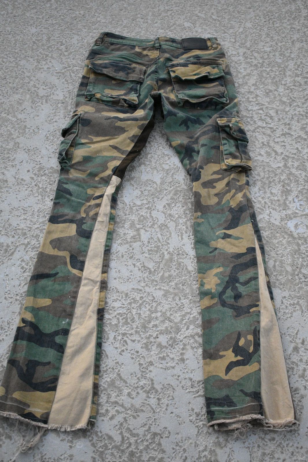 Valabasas Stacked cargo camo valabasas jeans Size US 30 / EU 46 - 2 Thumbnail