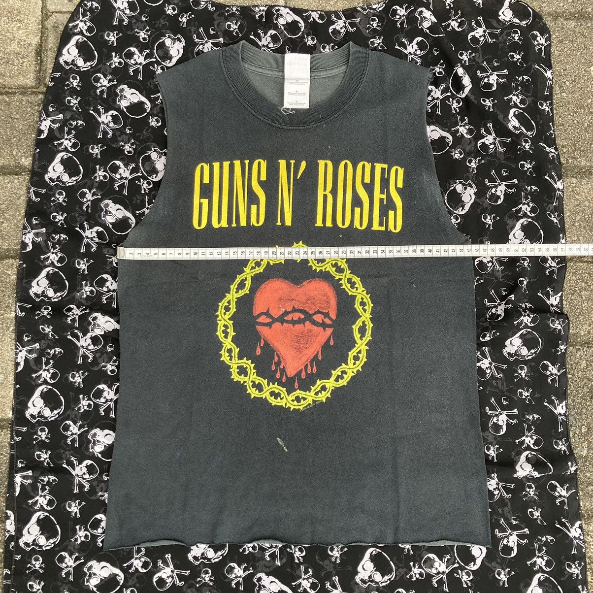 Band Tees Vintage Guns N’ Roses ©️2004 Sun Faded Rock Star Sleeveless Size US S / EU 44-46 / 1 - 20 Thumbnail