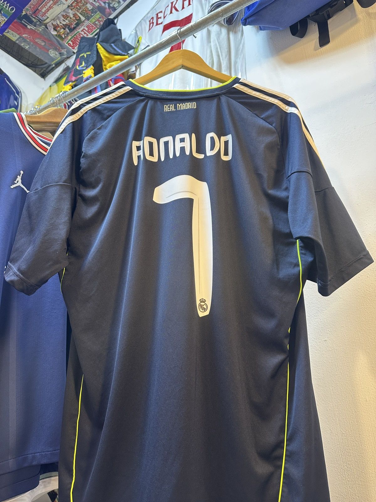 Adidas 2010-2011 Real Madrid Away Kit CR7 Size US XL / EU 56 / 4 - 4 Thumbnail