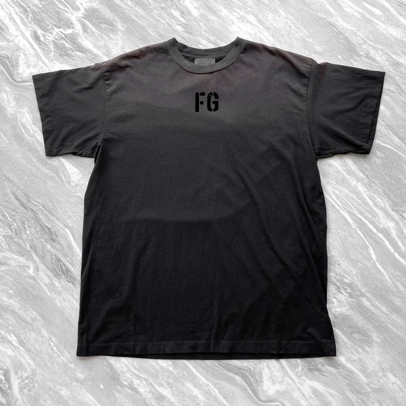Fear of God Fear of God Flocked print washed distressed short sleeves Size US L / EU 52-54 / 3 - 1 Thumbnail
