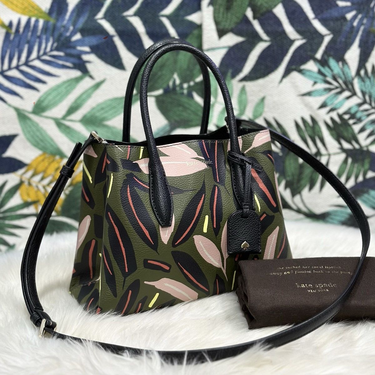 Kate Spade Authentic KATE SPADE Floral 2Way Handbag/ Shoulder Bag Size ONE SIZE - 1 Thumbnail