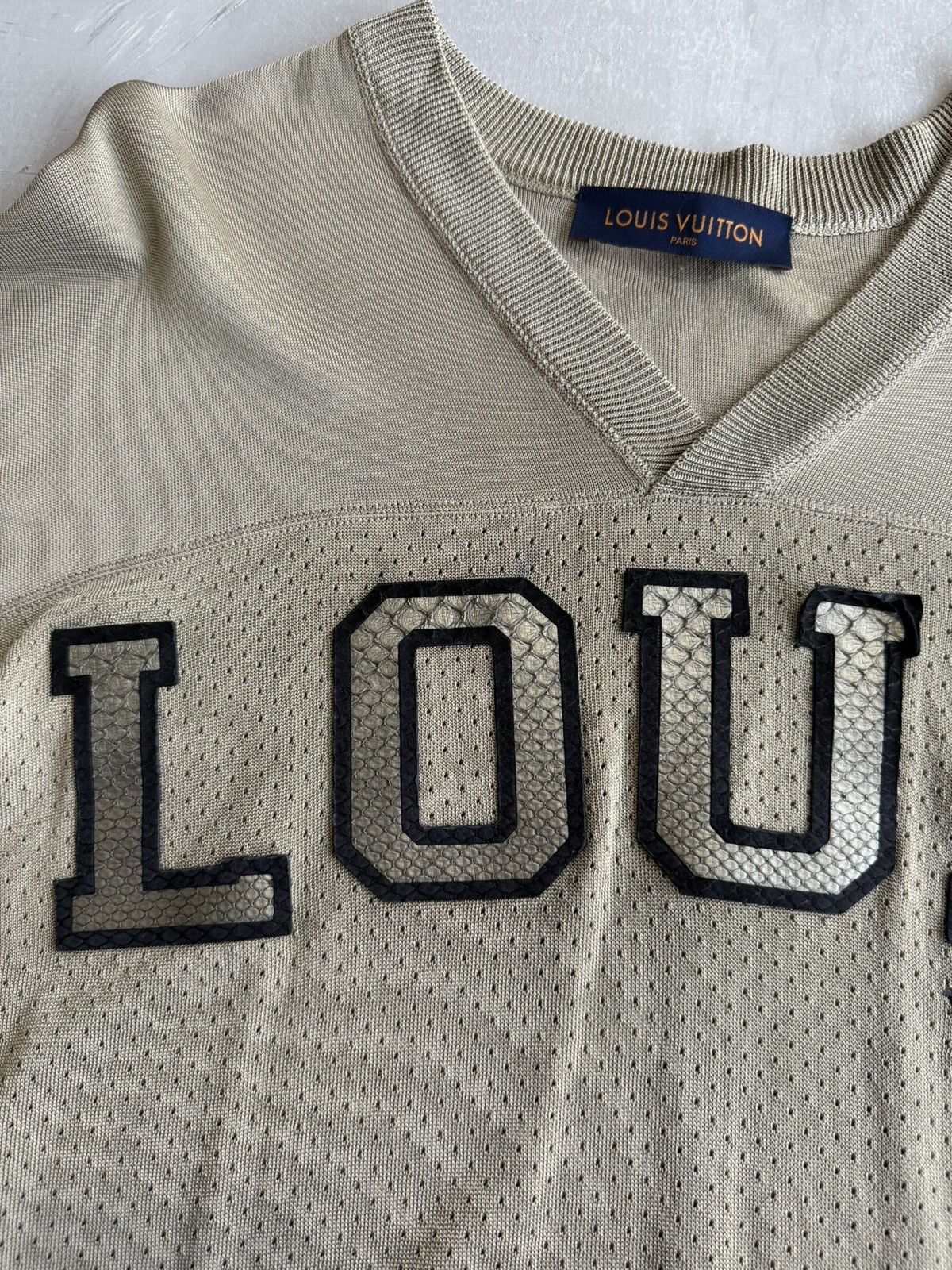 Louis Vuitton Louis Vuitton - Phyton Embroidered Jersey Size US S / EU 44-46 / 1 - 3 Thumbnail