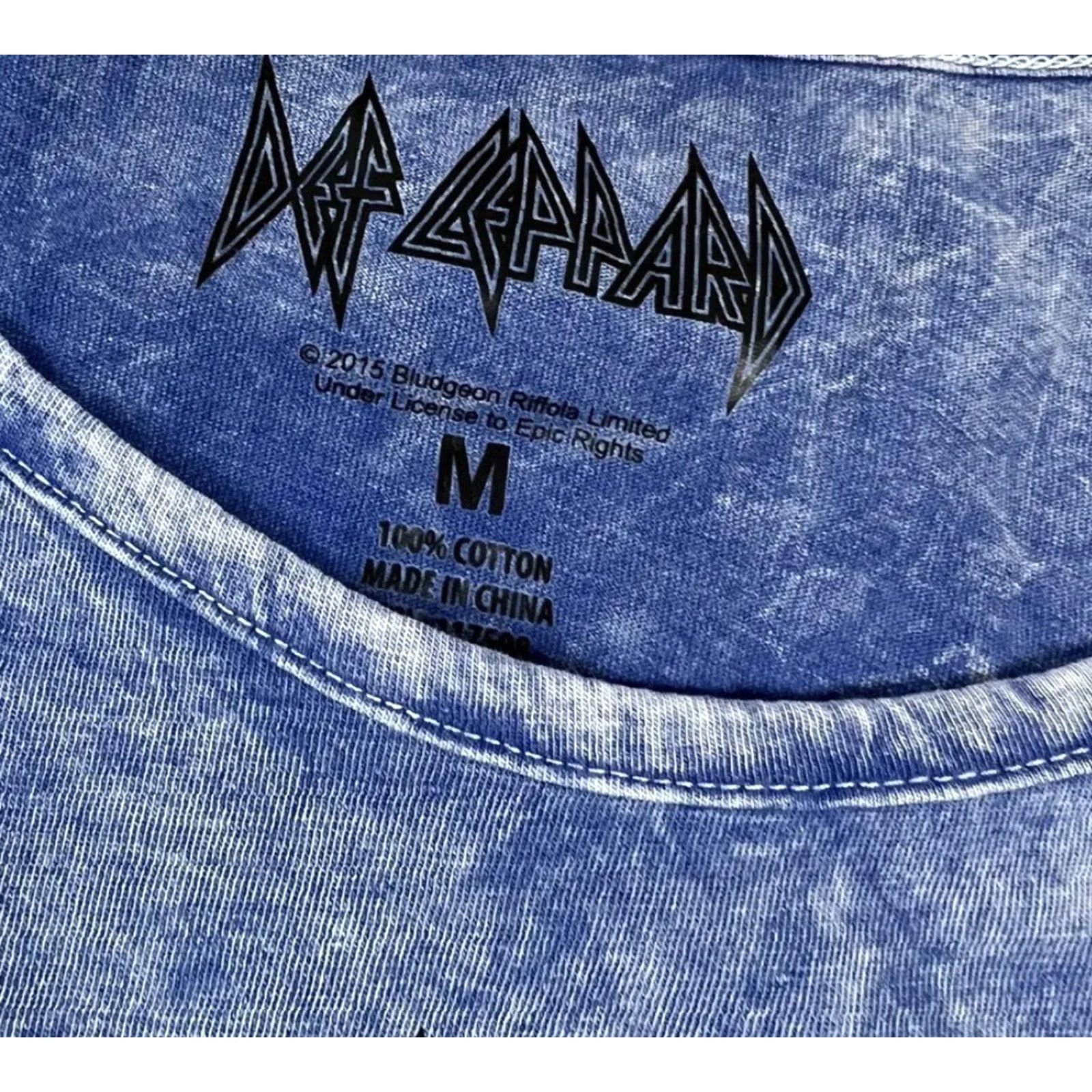 Vintage NWT Def Leppard Skull Women’s Shirt Indigo Size Medium Blue Crew Neck Short Sleeve Blouse Women M Skull NWT Size M / US 6-8 / IT 42-44 - 4 Thumbnail