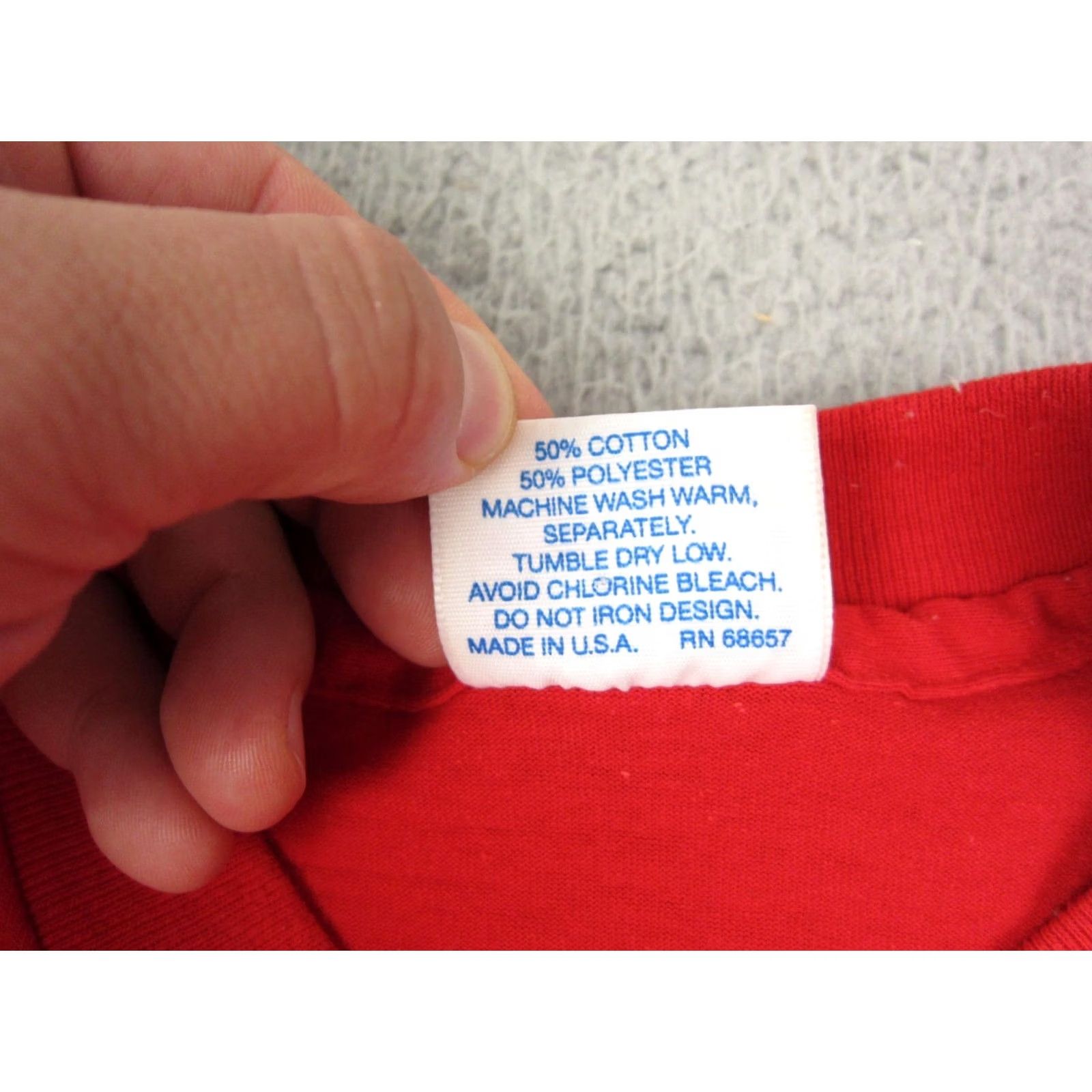Vintage VINTAGE EAGLE USA Shirt Mens Large Red Single Stitch Blank Made in USA Tee 90s Size US L / EU 52-54 / 3 - 4 Thumbnail