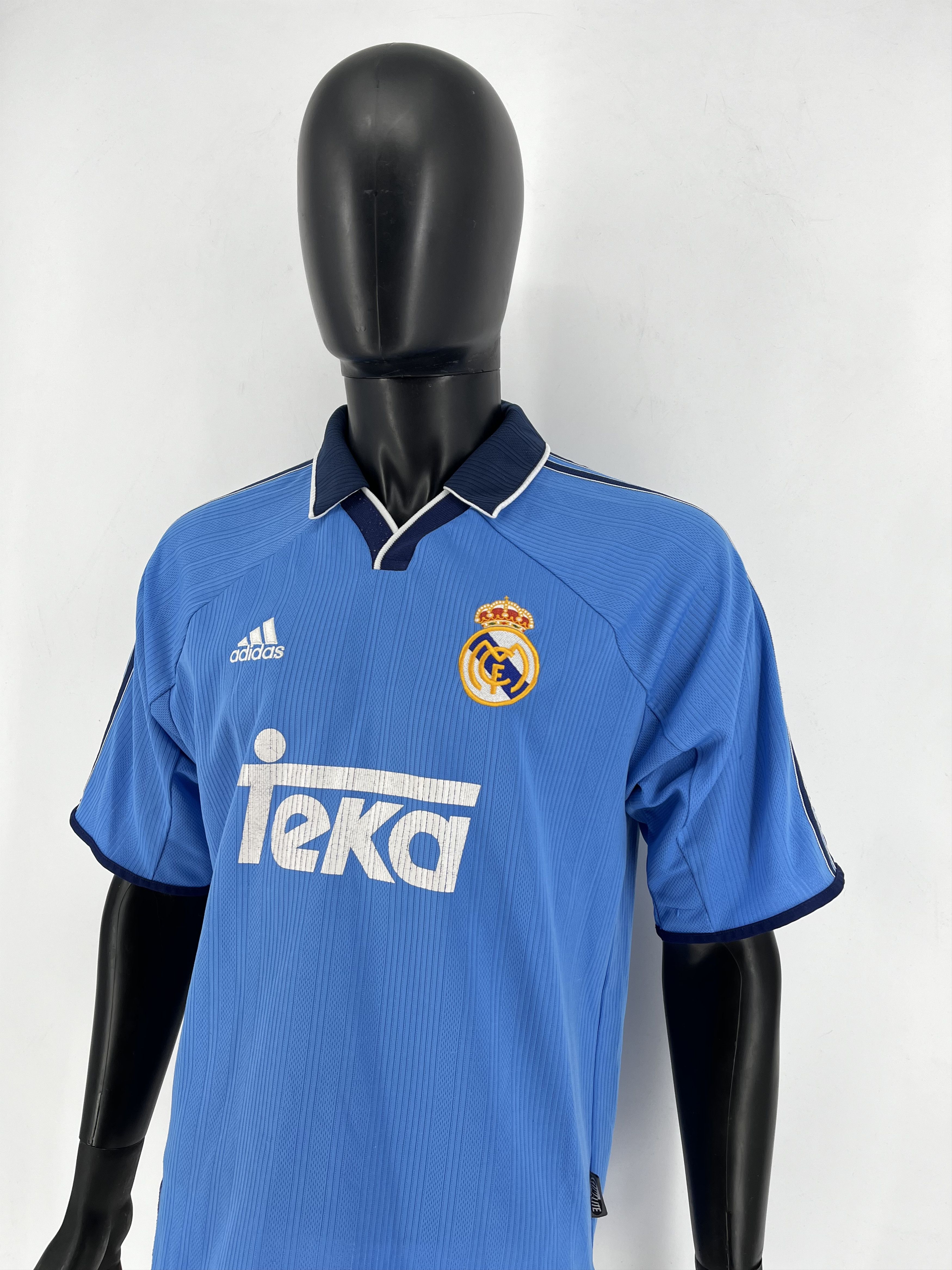 Adidas Vintage Real Madrid Raúl 7 Jersey – 1997/98 Adidas Teka Kit” Size US M / EU 48-50 / 2 - 5 Thumbnail