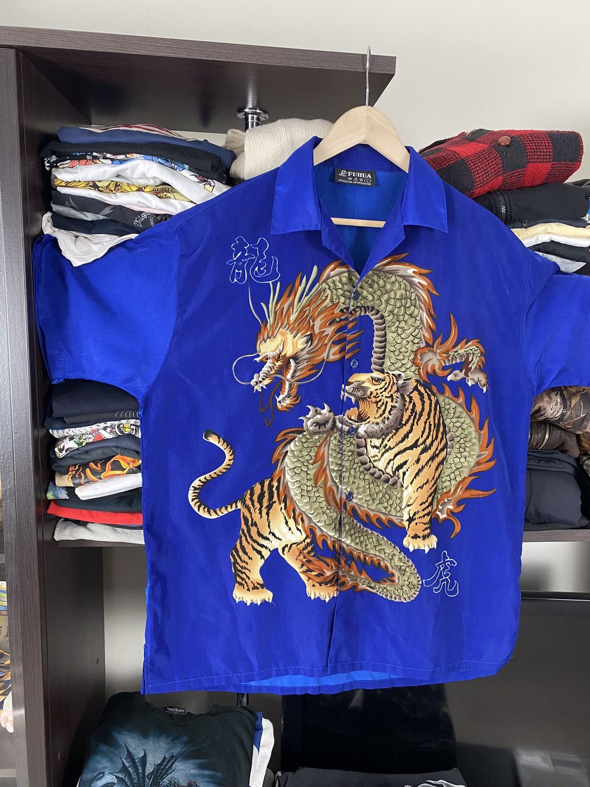 Japanese Brand × Vintage VINTAGE Dragon Style T Shirt Y2k Size US L / EU 52-54 / 3 - 2 Thumbnail