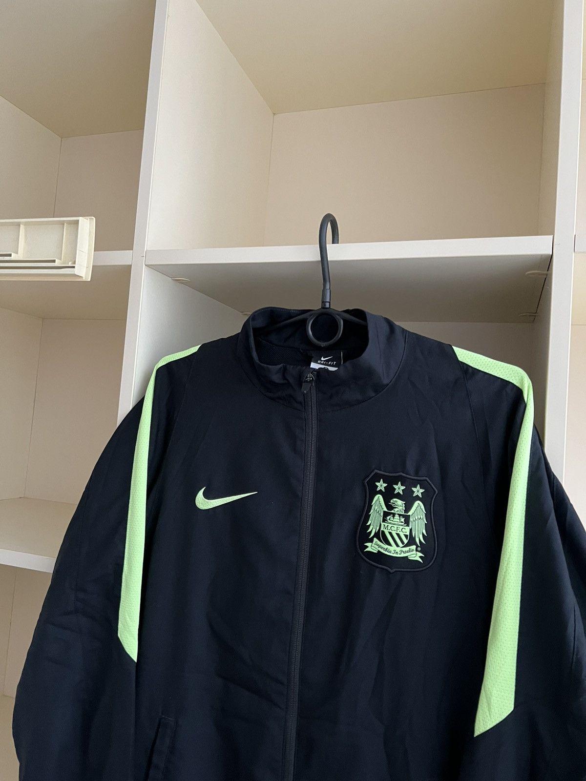 Nike Nike Manchester City 2015-2016 Soccer Light Jacket Football Size US S / EU 44-46 / 1 - 15 Thumbnail
