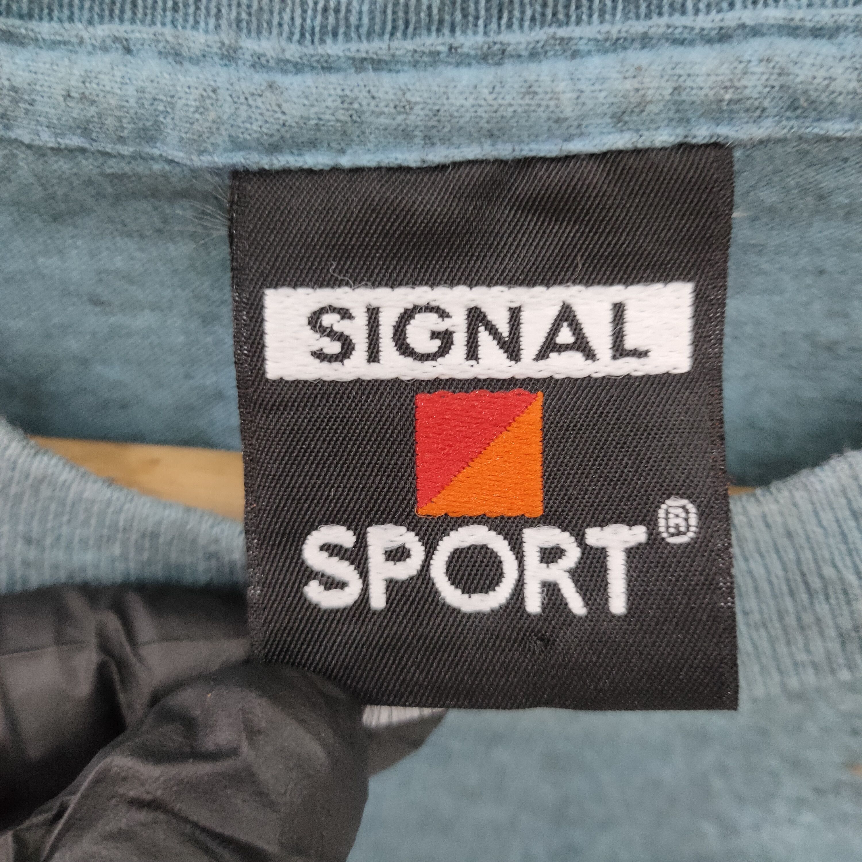 Signal Sport 90s Dolphins Coral Whale Angel Fish Animal Ter Size US M / EU 48-50 / 2 - 9 Thumbnail
