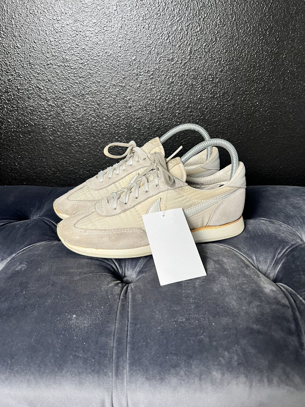 Vintage 1985 Nike Oceania Women’s Size 7 Low Top Sneaker