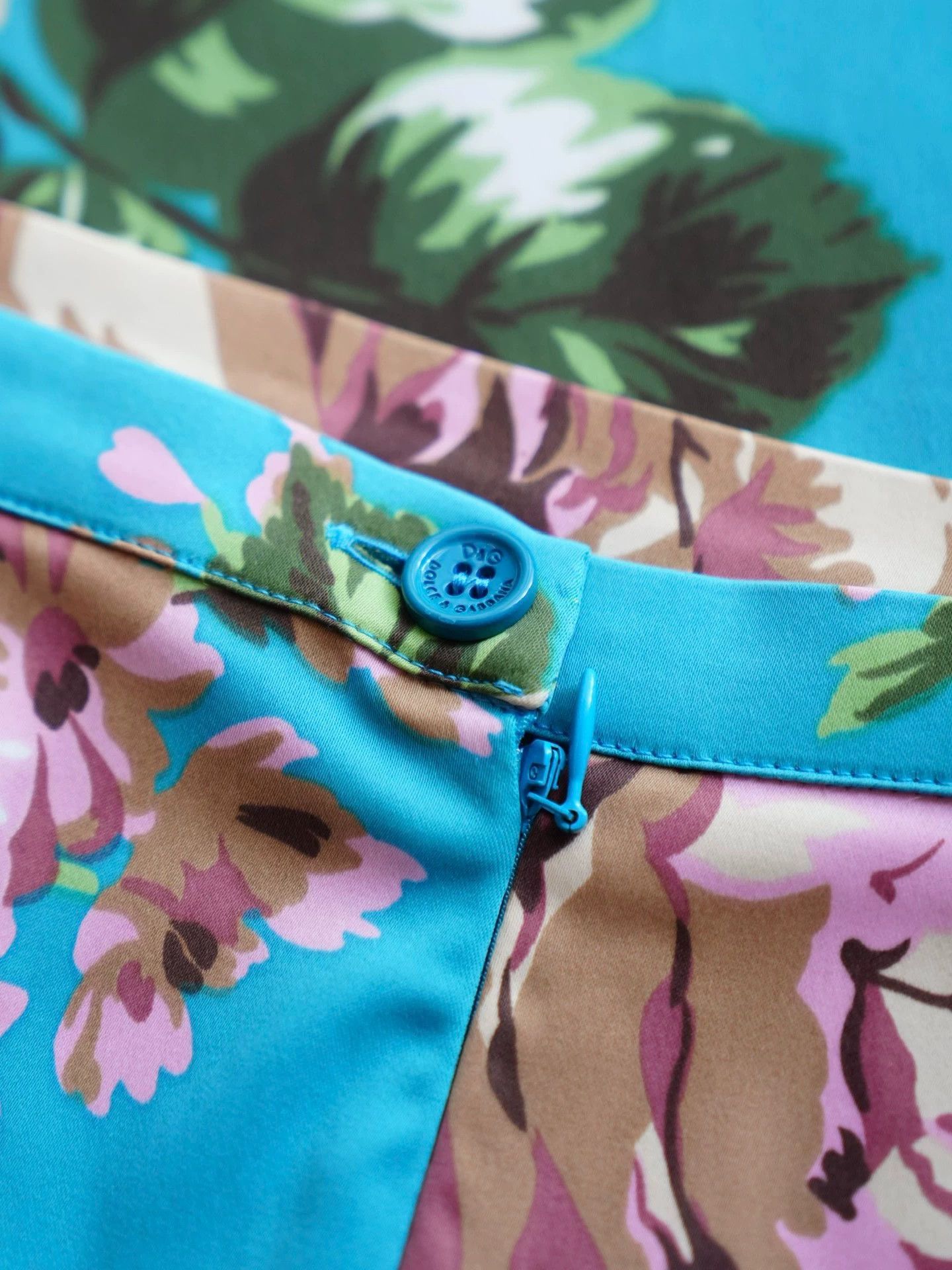 Dolce & Gabbana D&G Blue Floral Skirt IT38 S Size 26" / US 2 / IT 38 - 8 Thumbnail