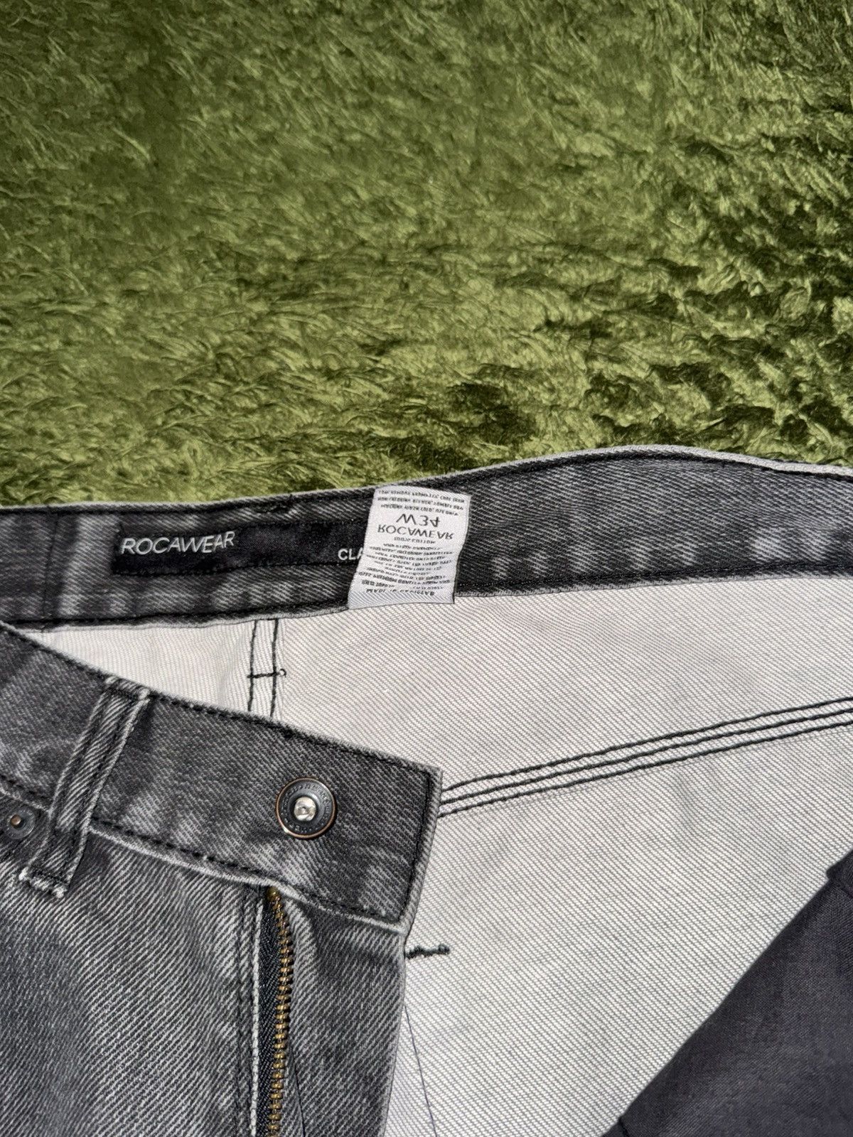 Rocawear [34] Rocawear Vintage Washed Textured Denim Pants Size US 34 / EU 50 - 4 Thumbnail