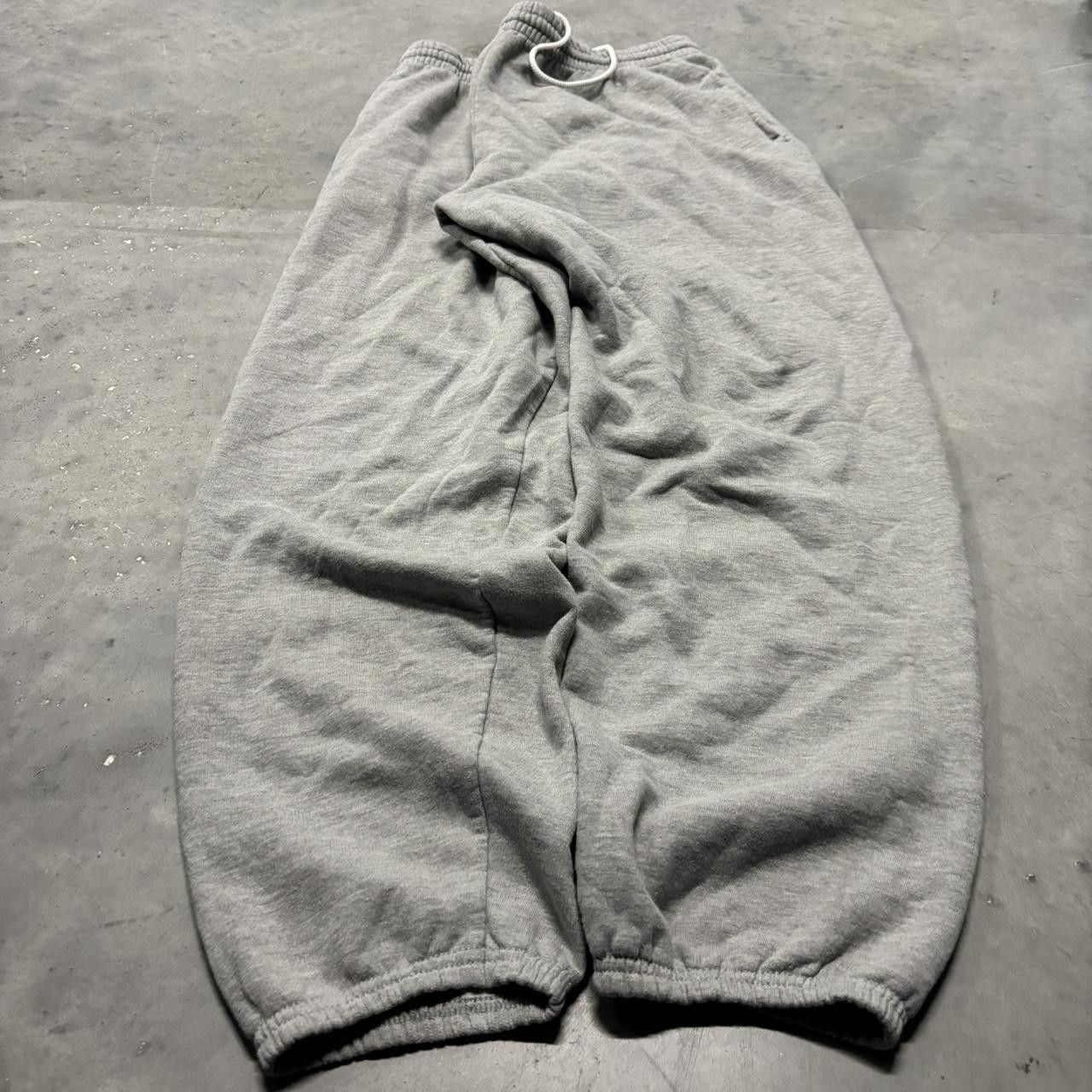 Japanese Brand × Vintage Crazy Vintage Y2K/2000s Light Grey Skater Essential Sweatpants! Size US 34 / EU 50 - 3 Thumbnail