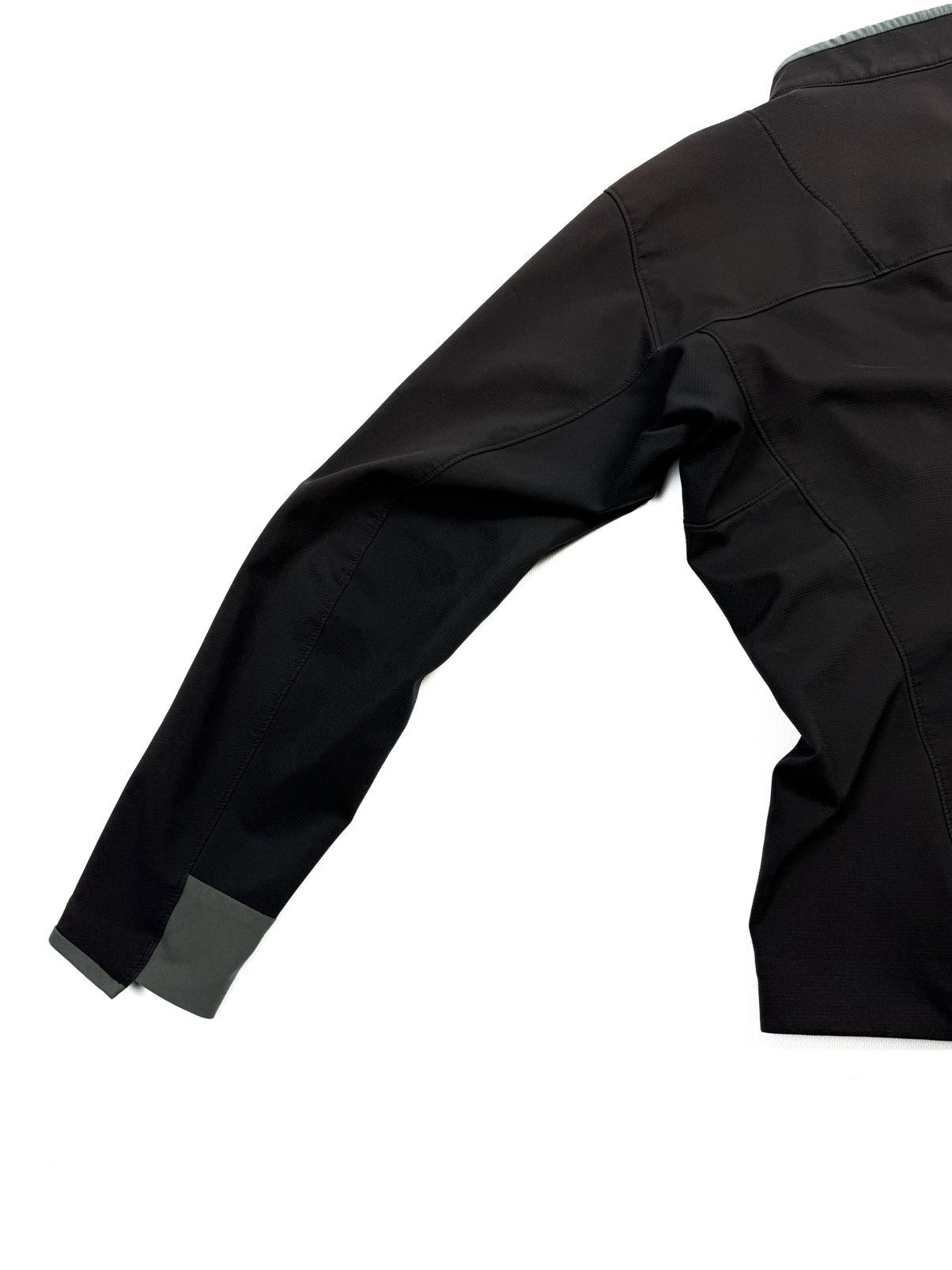Arc'teryx Arc’teryx Softshell Jacket Women’s L Black Gorpcore Outdoor Size L / US 10 / IT 46 - 12 Thumbnail