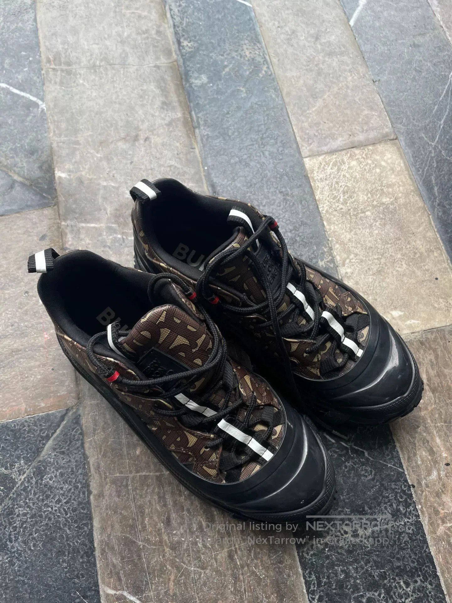 Burberry Burberry Outdoor Travel Shoes. Size US 10 / EU 43 - 2 Thumbnail