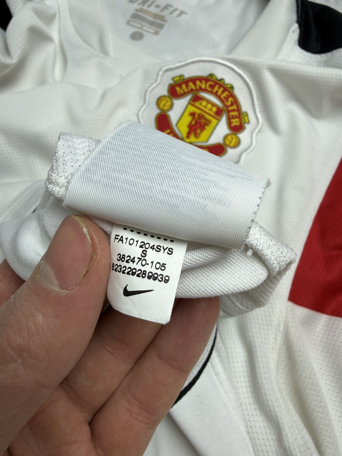 Nike 2010-11 Manchester United Nike Aon Football Shirt white S Size US S / EU 44-46 / 1 - 11 Thumbnail
