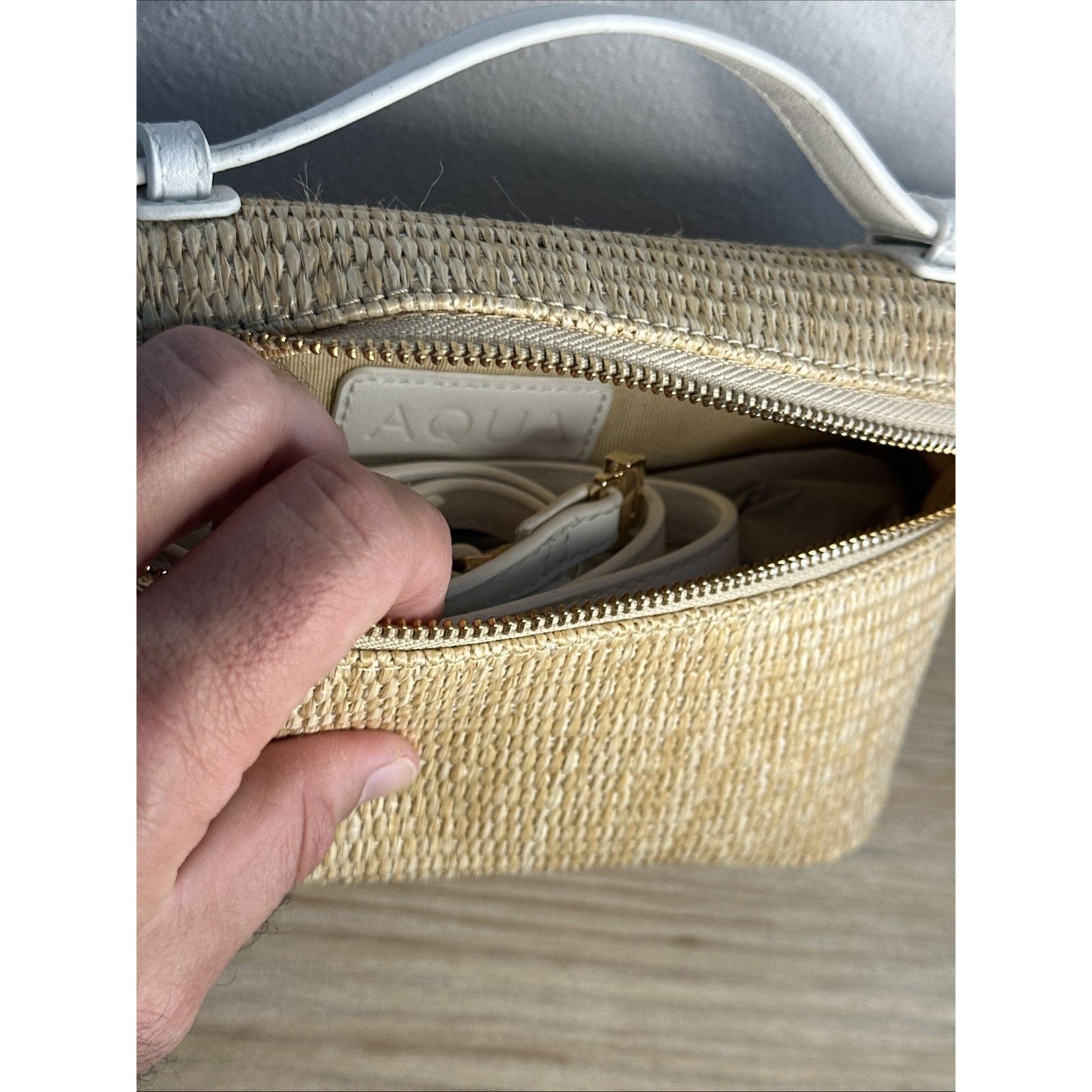 Other AQUA Vanity Case Bag Natural Adjustable Strap Zip NWT $89 Size ONE SIZE - 5 Thumbnail