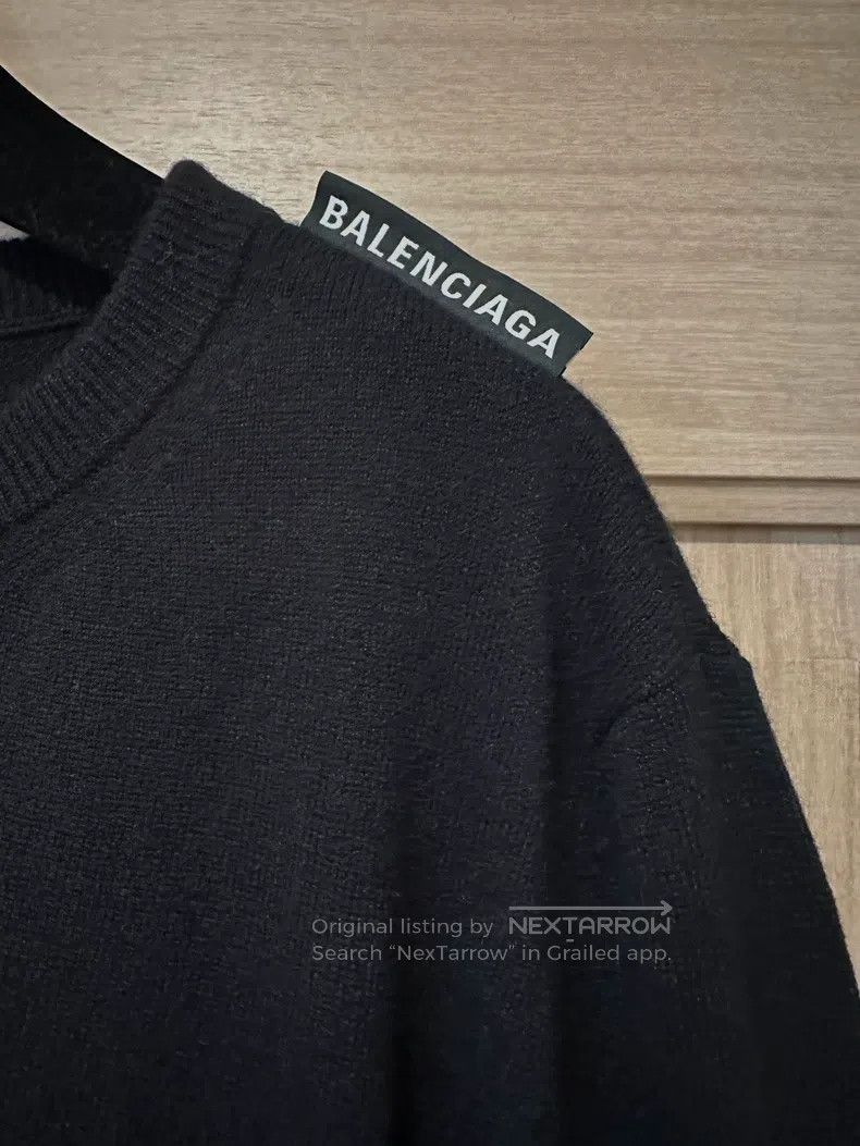 Balenciaga Balenciaga Black shoulder logo label cashmere knitted swea Size US XS / EU 42 / 0 - 3 Thumbnail