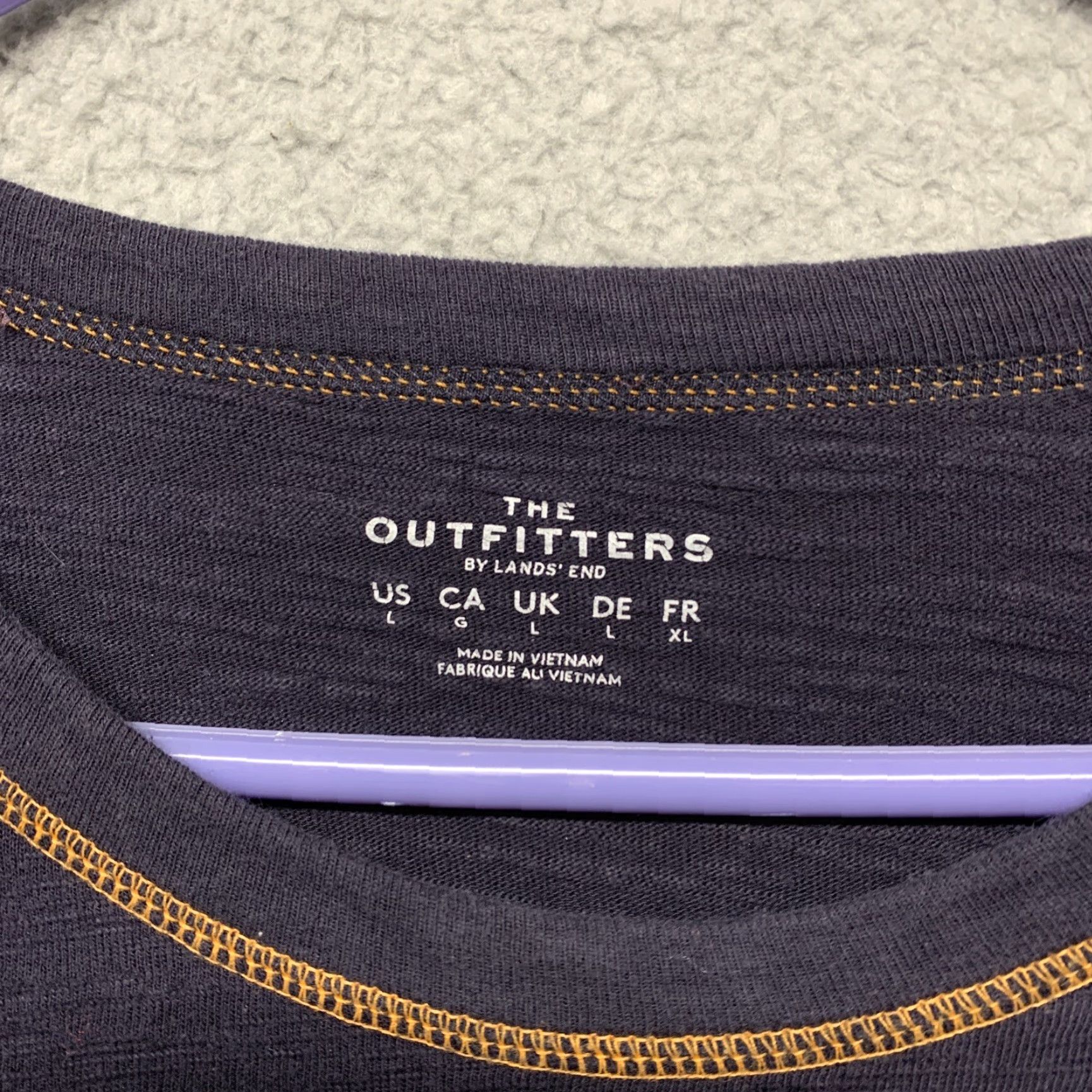 Urban Outfitters VINTAGE The Outfitters Mens Tee Size L Navy Blue 1 Zip Pocket Orange Trim Logo on Sleeve Size US L / EU 52-54 / 3 - 7 Thumbnail