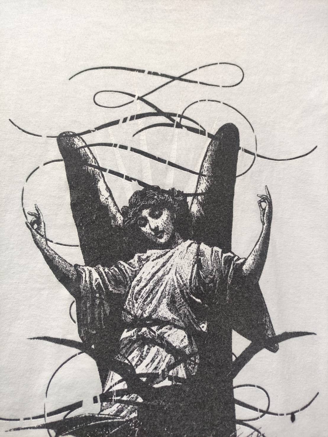 The Hundreds Vtg 00's The Hundreds " Lost Angels " Art T-Shirt Size US L / EU 52-54 / 3 - 10 Thumbnail