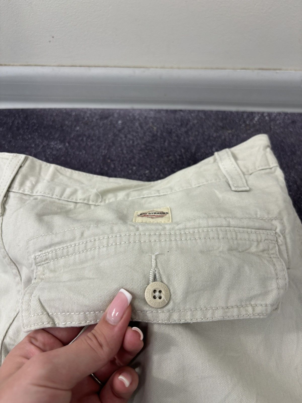 Levi's Vintage Levi’s Signature Y2K Beige Utility Hype Cargo Shorts Size US 34 / EU 50 - 19 Thumbnail