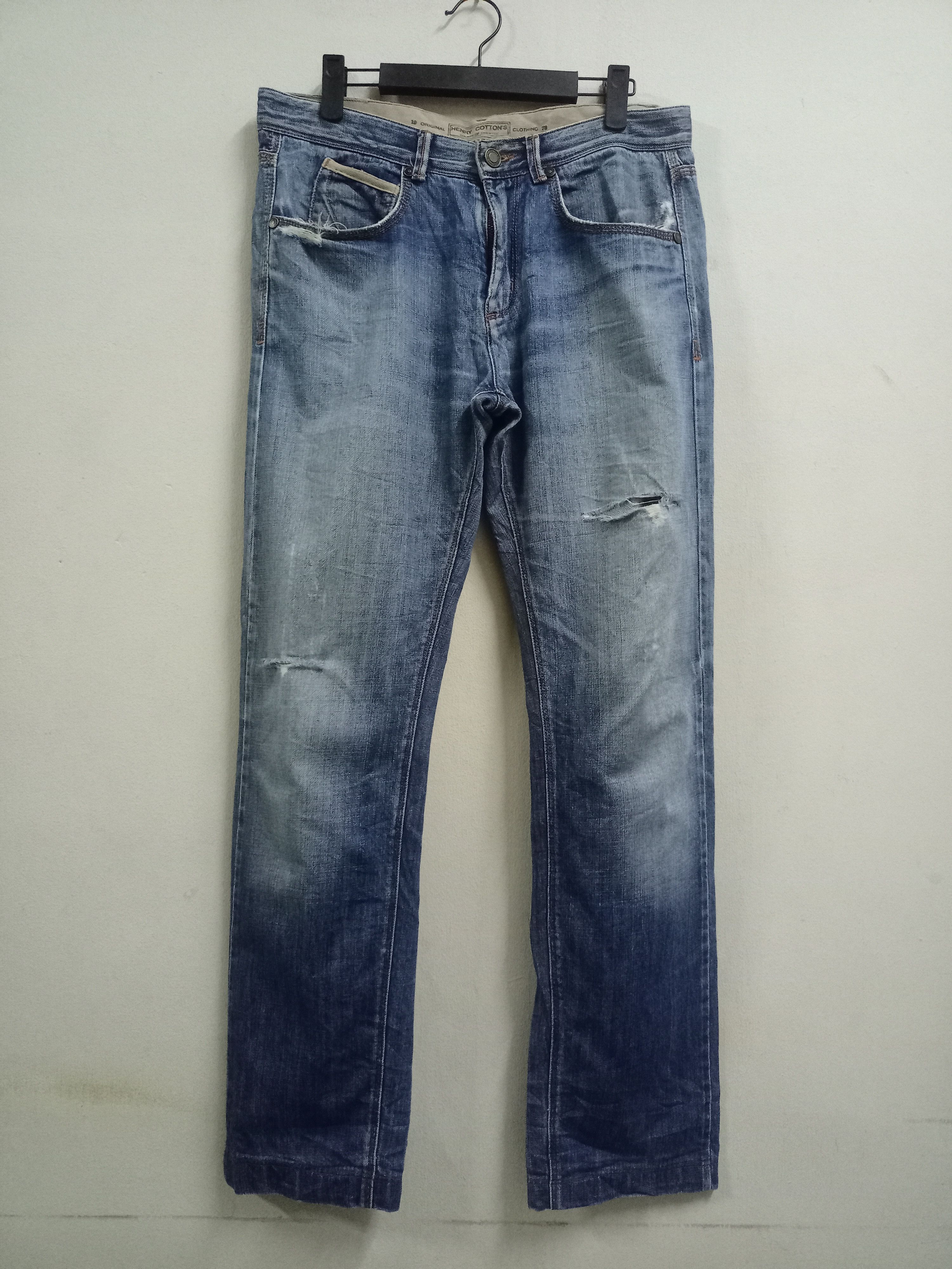 Designer × Henry Cotton's Vintage Henry Cottons Blue Wash Distressed Jeans 32x30 Size US 32 / EU 48 - 14 Thumbnail