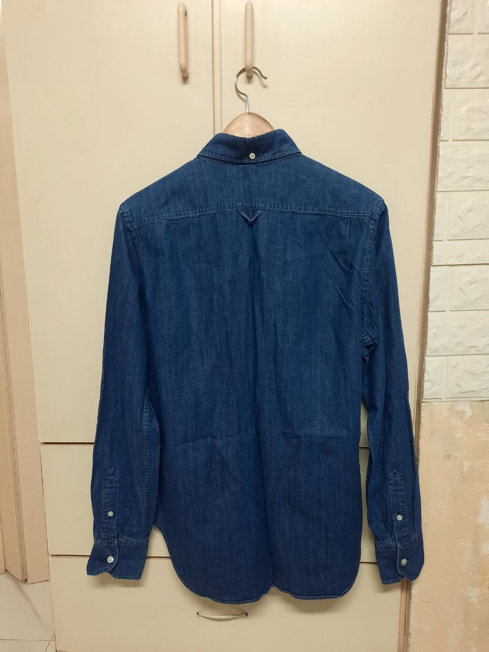 Prada *New* Logo Denim Shirt Size US M / EU 48-50 / 2 - 2 Thumbnail