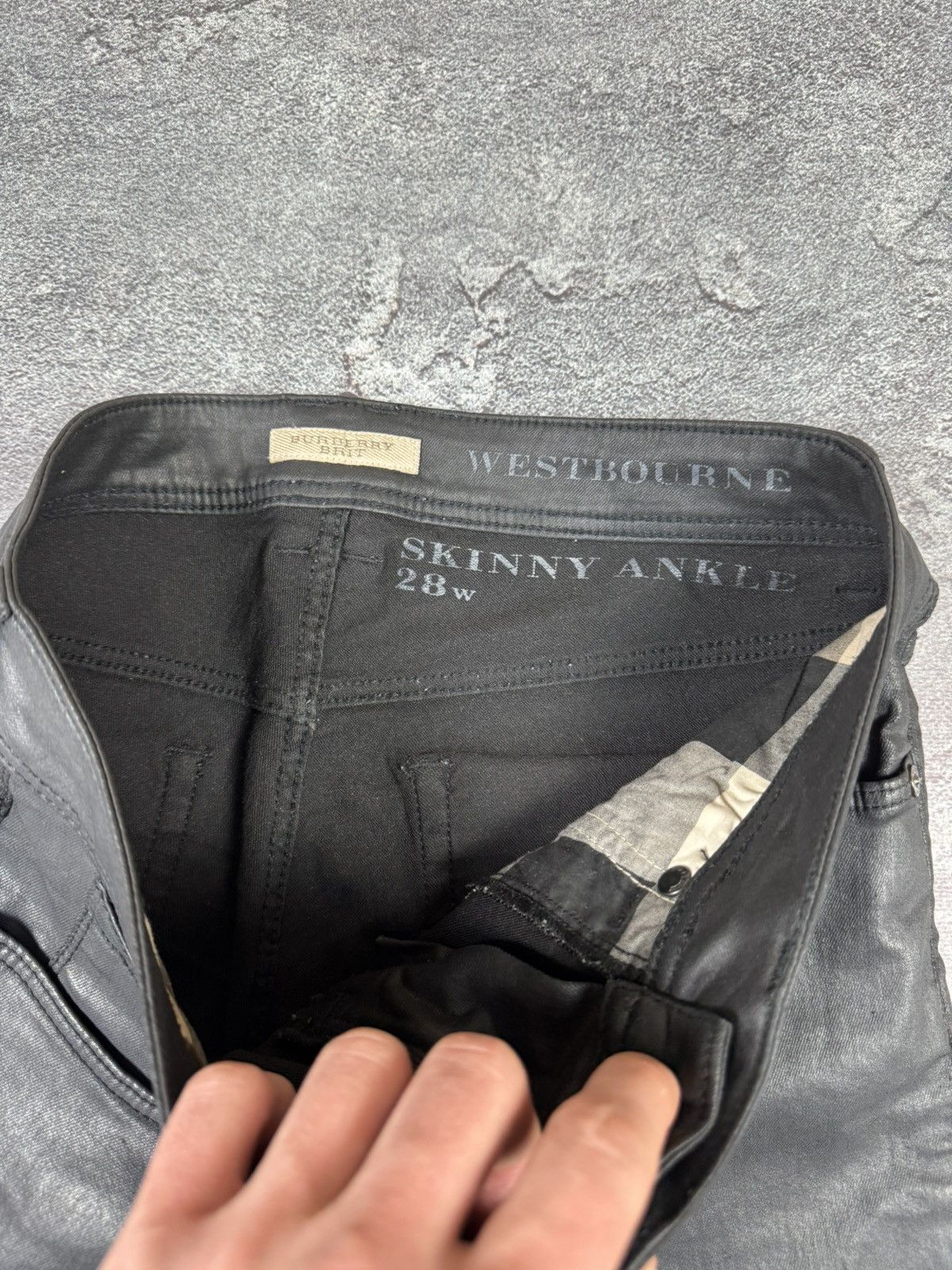 Burberry Burberry Brit Rubber Leather Skinny Ankle Pants Size 28 Size 28" / US 6 / IT 42 - 4 Thumbnail