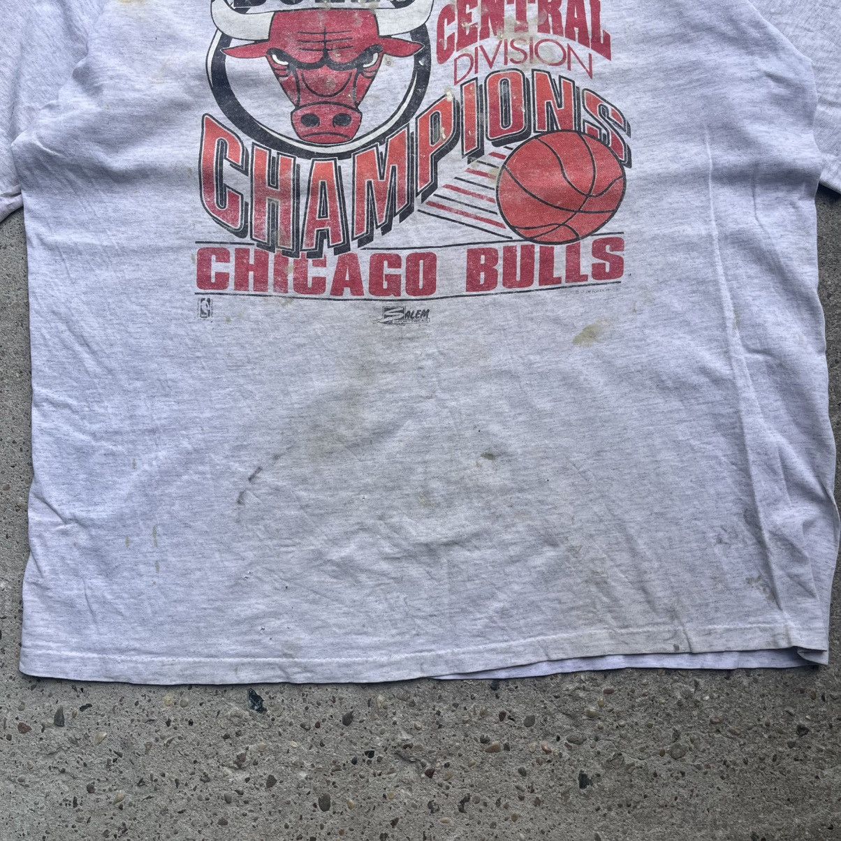 NBA × Salem Sportswear × Vintage Salem Vintage NBA Chicago Bulls 1991 NBA Finals Champions Size US XL / EU 56 / 4 - 2 Thumbnail