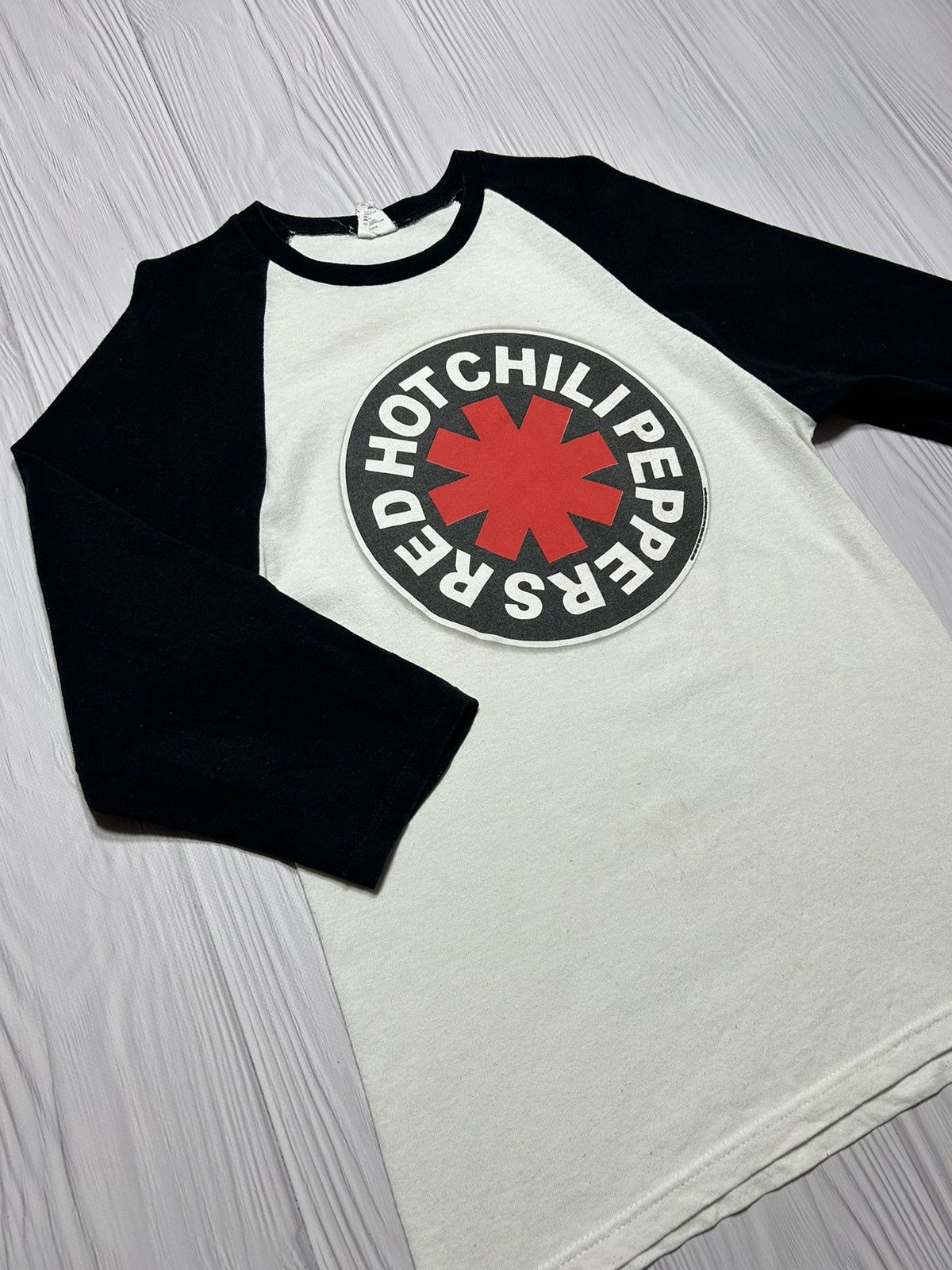 Band Tees Vintage Red Hot Chili Peppers Longsleeve T-Shirt Size S Size US S / EU 44-46 / 1 - 3 Thumbnail