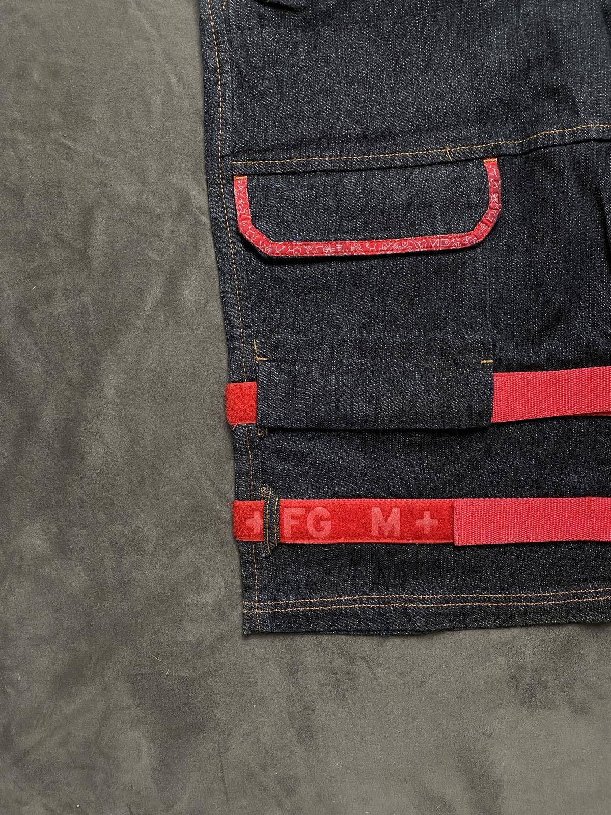 Marithe + Francois Girbaud 90s Marithe Francois Girbaud Spell Out Straps Baggy Shorts Size US 34 / EU 50 - 4 Thumbnail