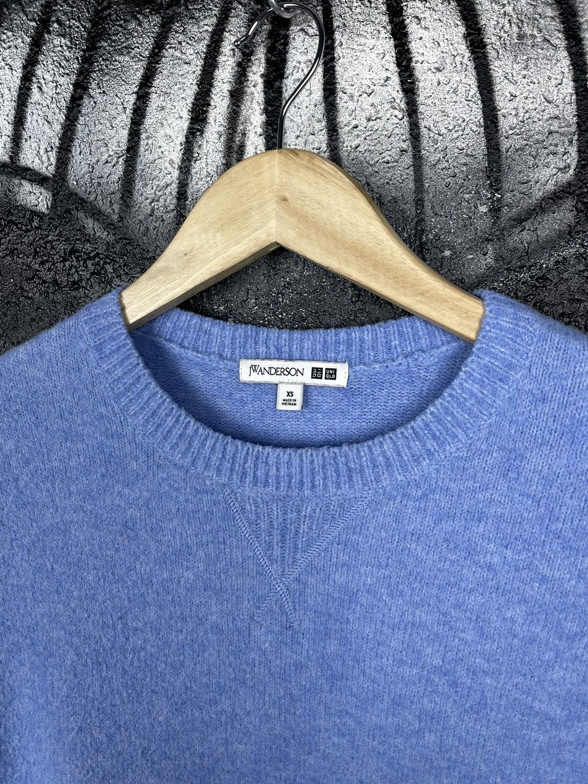 JW Anderson × Japanese Brand × Uniqlo Uniqlo x J.W. Anderson Souffle Yarn Crew Neck Sweat Woman’s Size XS / US 0-2 / IT 36-38 - 6 Thumbnail
