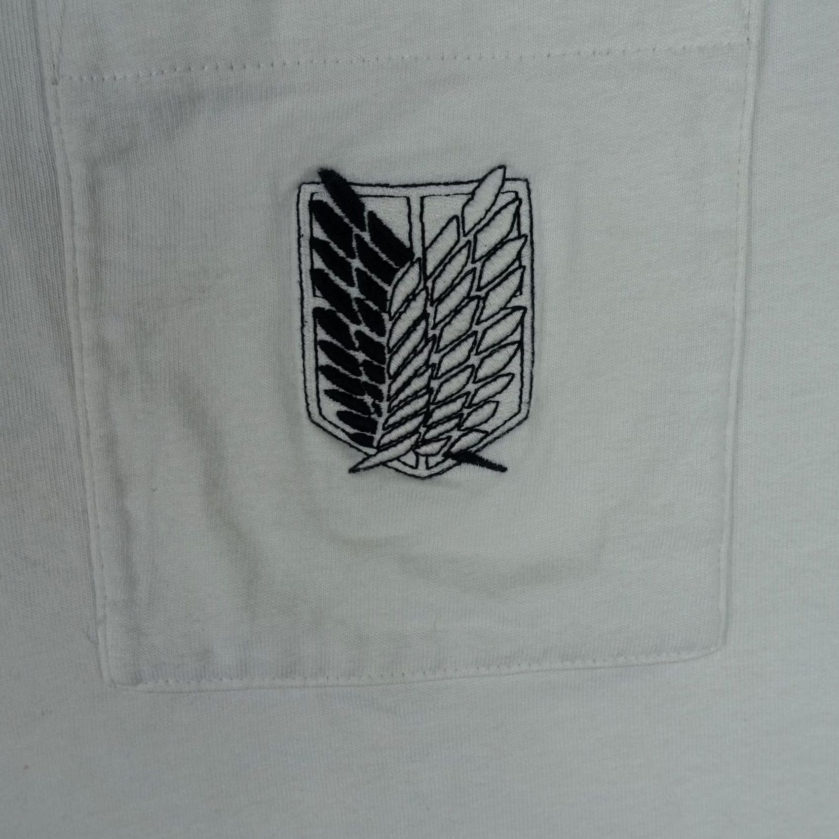 Uniqlo Uniqlo Attack On Titan Shirt Mens XL White Mikasa Graphic Tee Anime Manga Short Sleeve Crew Neck Size US XL / EU 56 / 4 - 2 Thumbnail