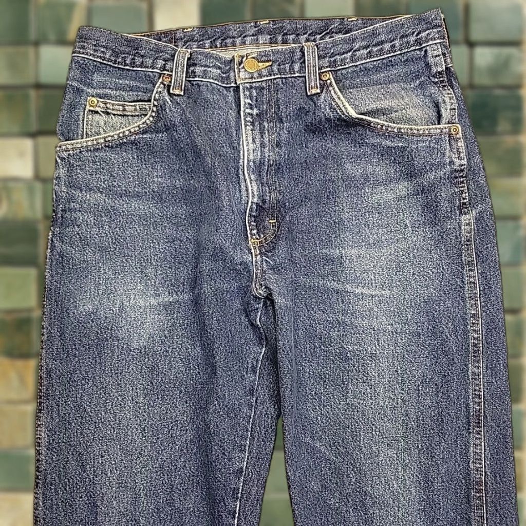 Wrangler VTG Wrangler Jeans Men 34x32 Whiskered Faded Cowboy Western USA Denim Cotton 5-Pocket Design Medium Blue Mens Size US 34 / EU 50 - 1 Thumbnail