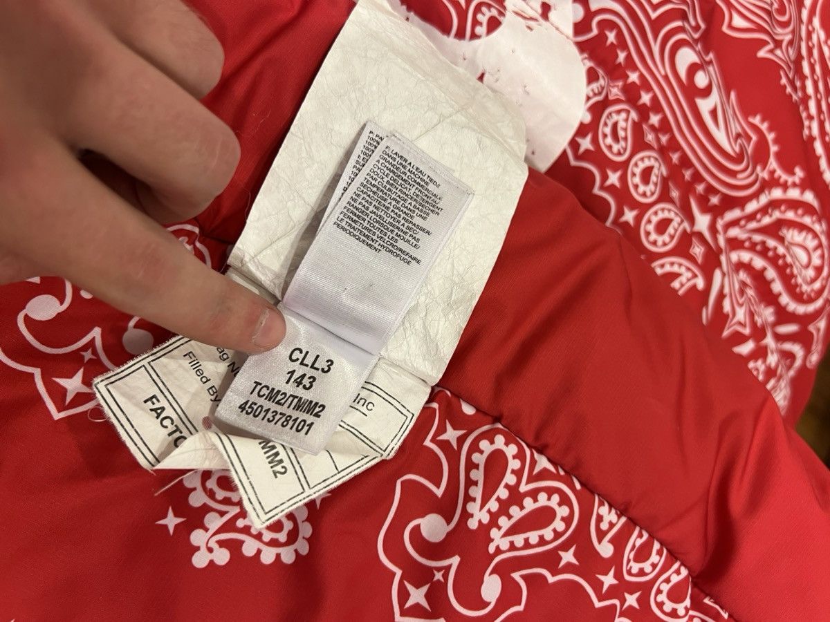 Supreme × The North Face Supreme The North Face Red Bandana Sleeping Bag Paisley Size ONE SIZE - 8 Thumbnail