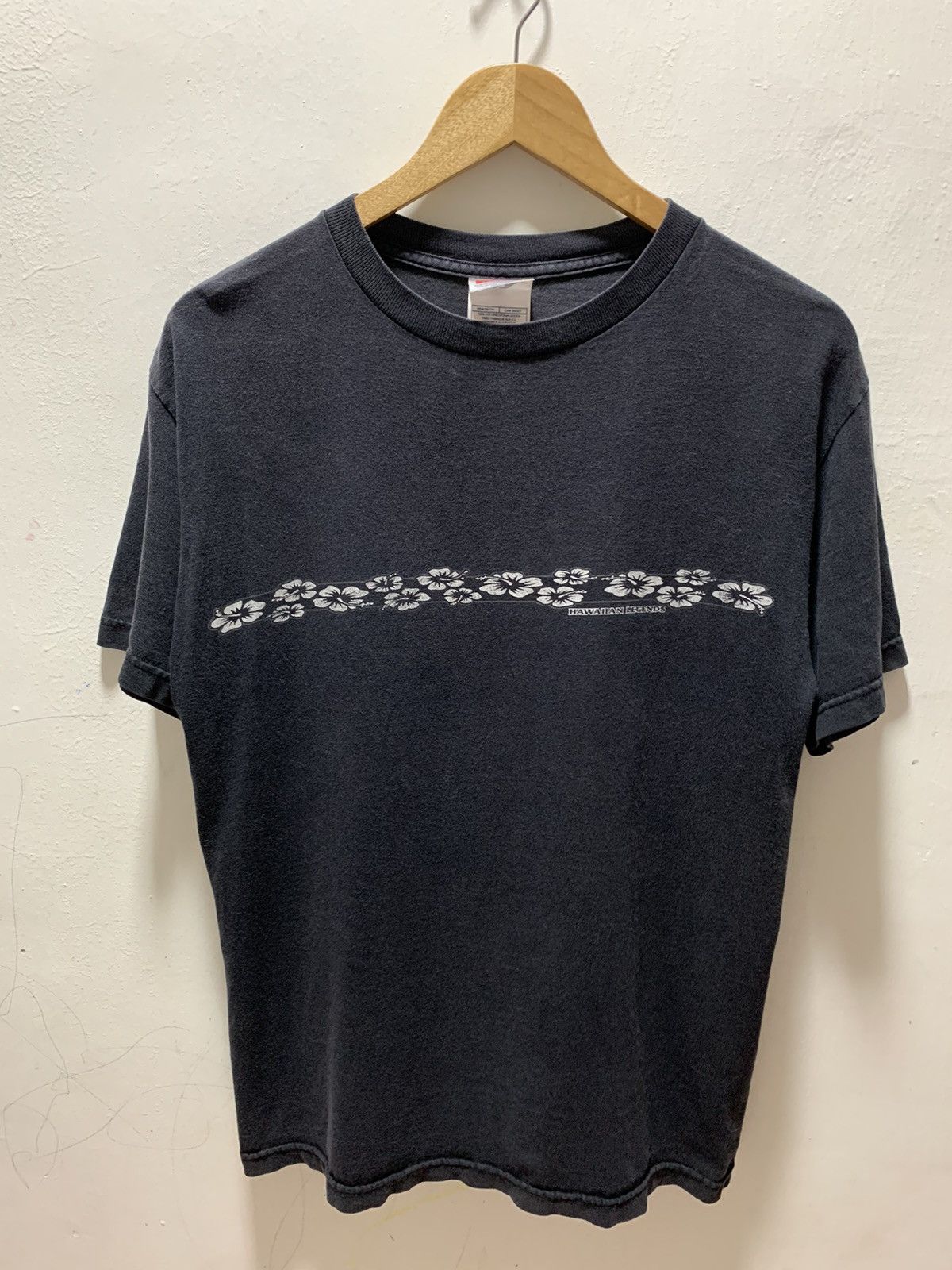 Other Vintage Y2K Hawaii Legend T-shirt Size US M / EU 48-50 / 2 - 1 Thumbnail