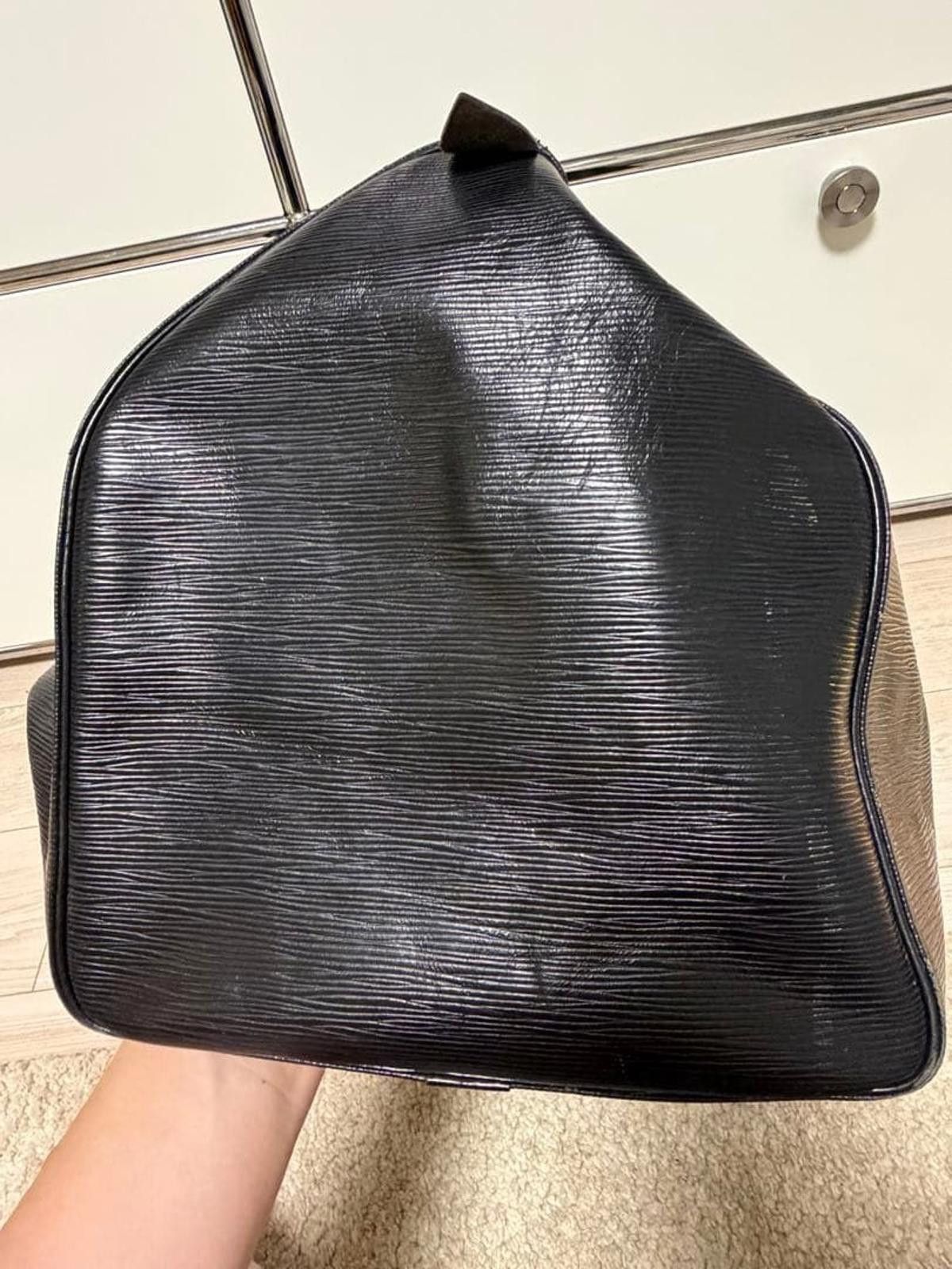 Louis Vuitton Louis Vuitton - Black Epi Leather Keepall 50 Travel Bag Size ONE SIZE - 7 Thumbnail