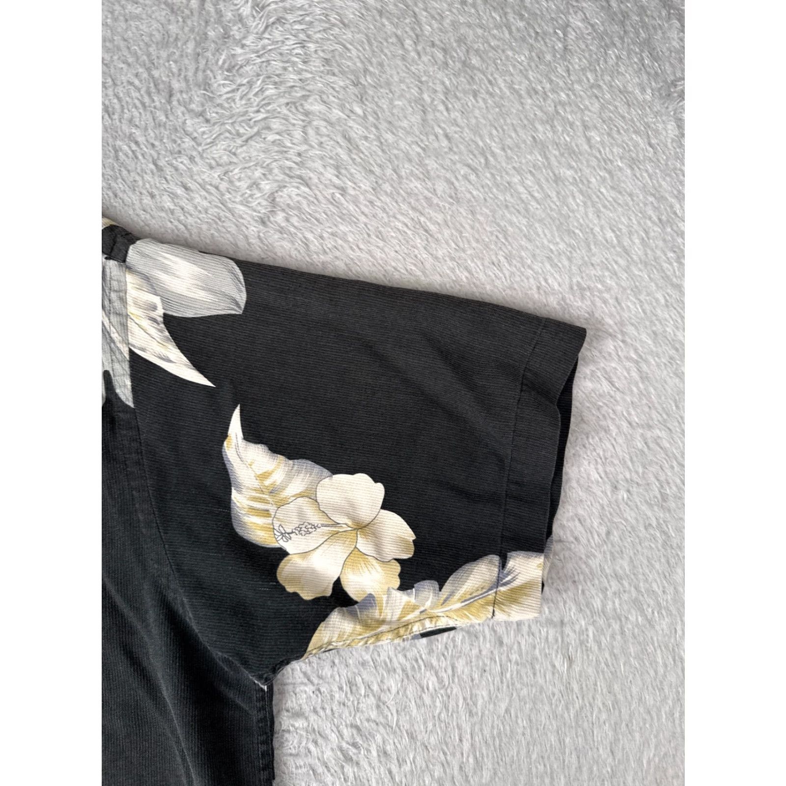 Vintage Caribbean Shirt Men Large Black Floral Silk Cotton Blend Hawaiian Button-Up Size US L / EU 52-54 / 3 - 2 Thumbnail