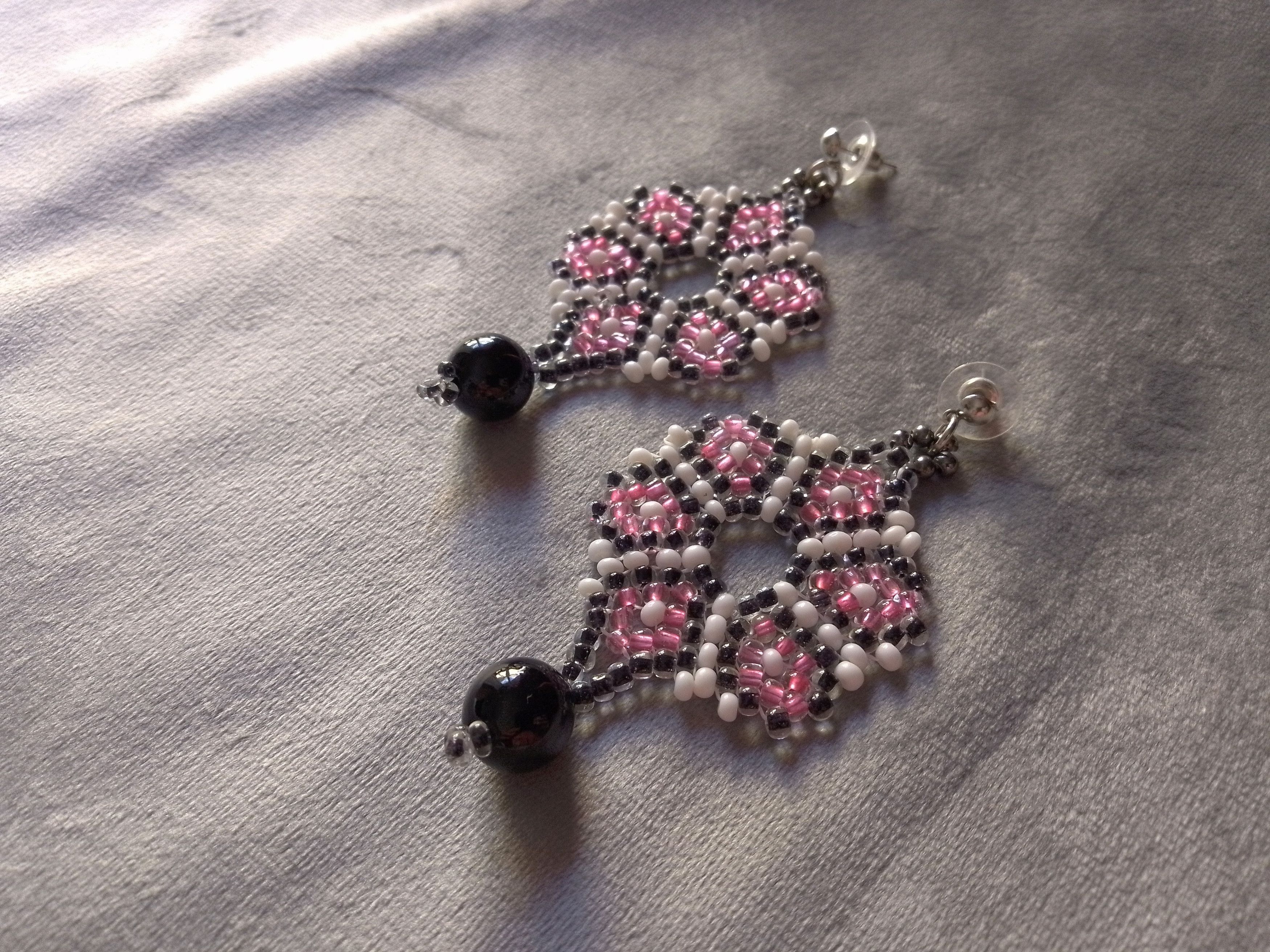 Handmade Earrings Flowers Black Pearl Boho Style Alternative Elegant Size ONE SIZE - 1 Thumbnail