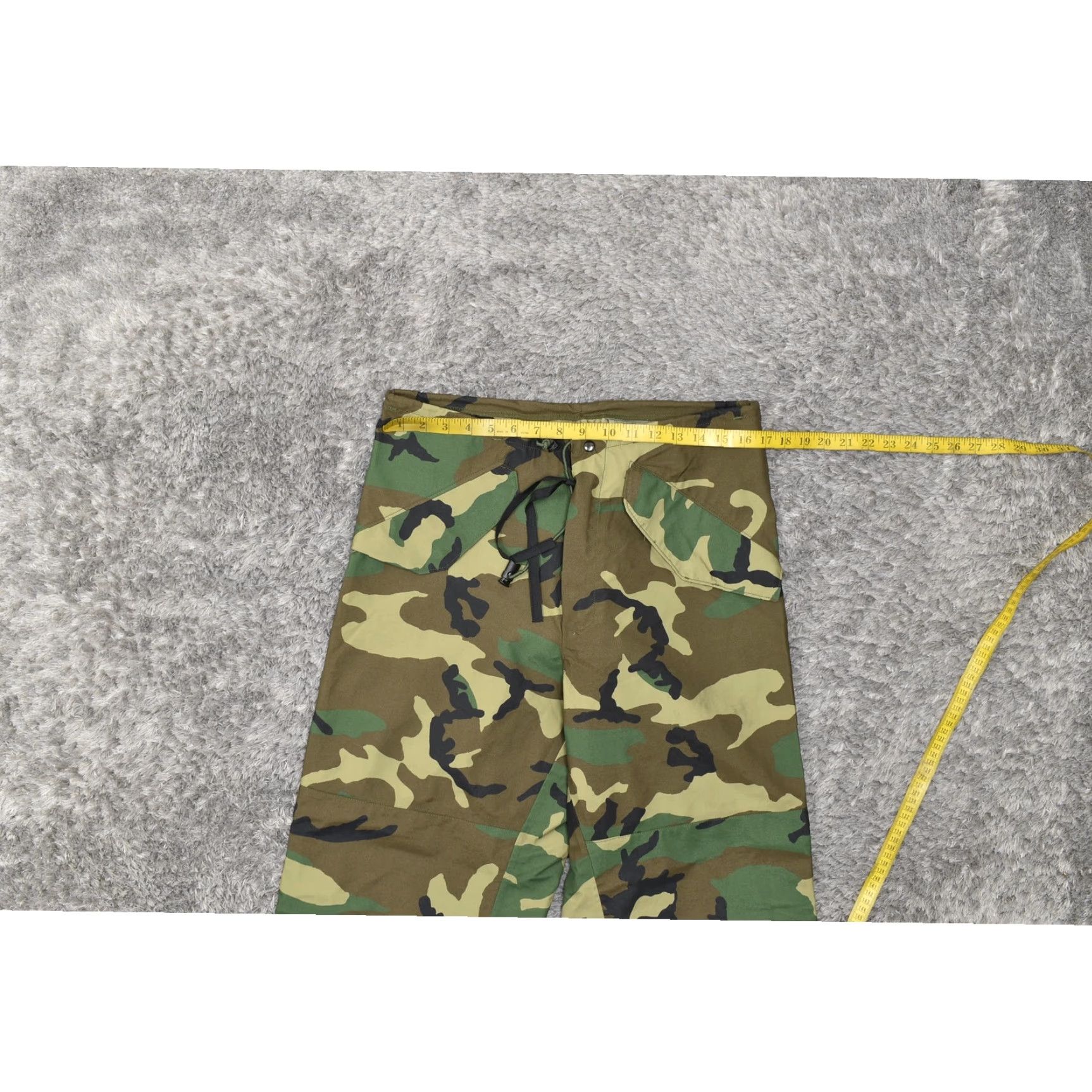 Vintage VINTAGE Military Green Camouflage Gore Seam Nylon Windbreaker Pants S Short Mens Windbreaker Nylon Camouflage Green 28in Inseam Size US 29 - 6 Thumbnail