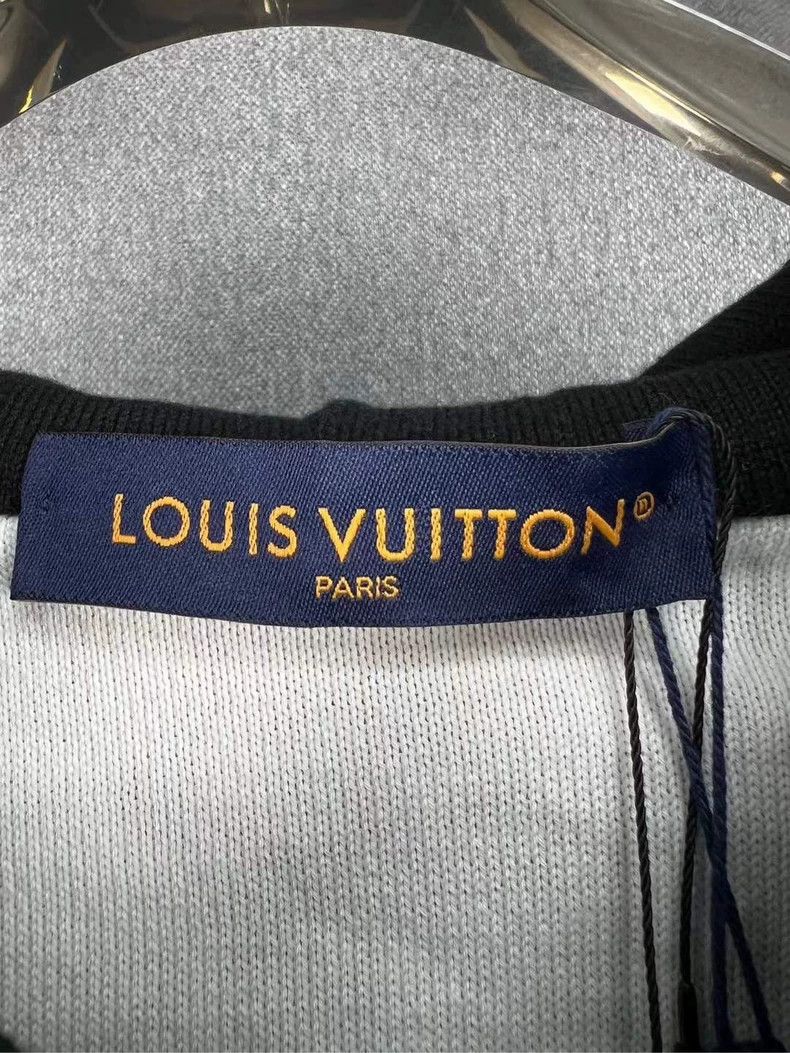 Louis Vuitton Louis Vuitton Black and white gradient print knit hoodie Size US M / EU 48-50 / 2 - 3 Thumbnail