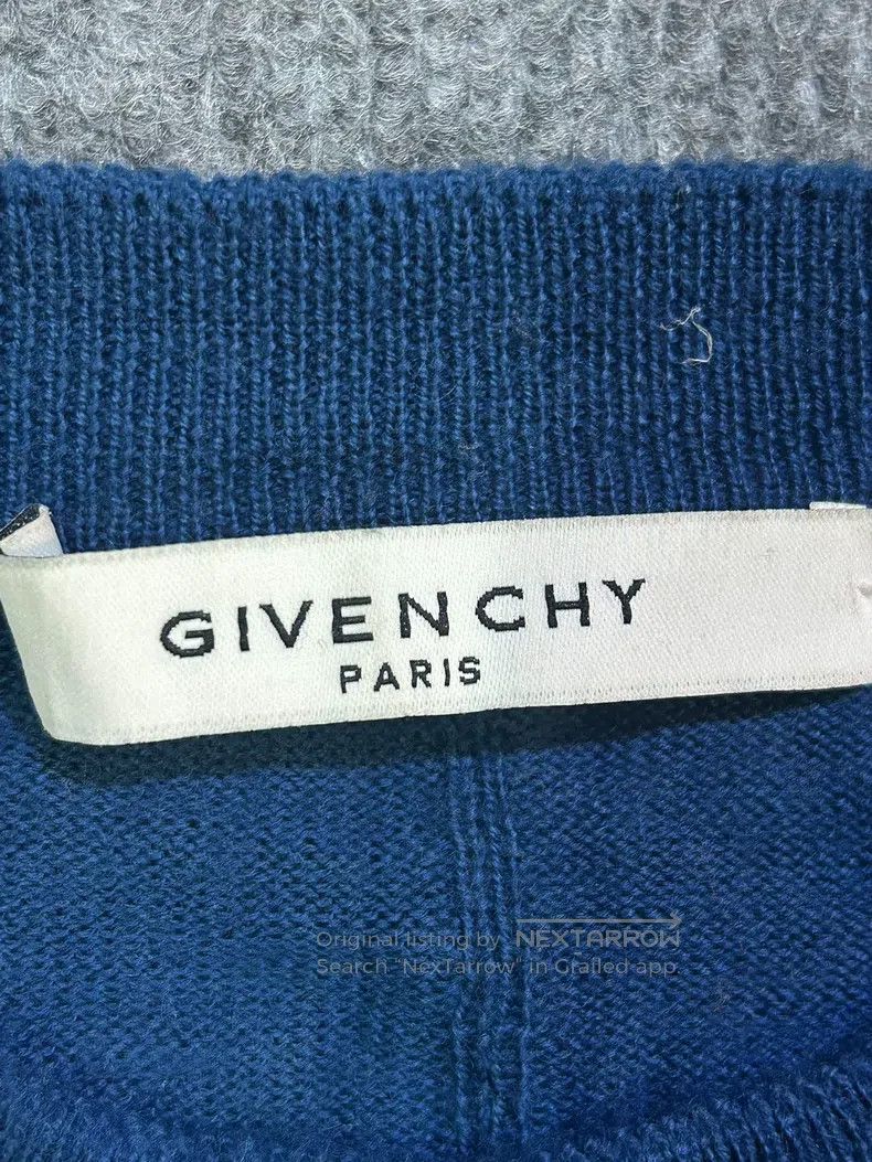 Givenchy Givenchy Pure Wool Star Embroidered Sweater Size US L / EU 52-54 / 3 - 5 Thumbnail
