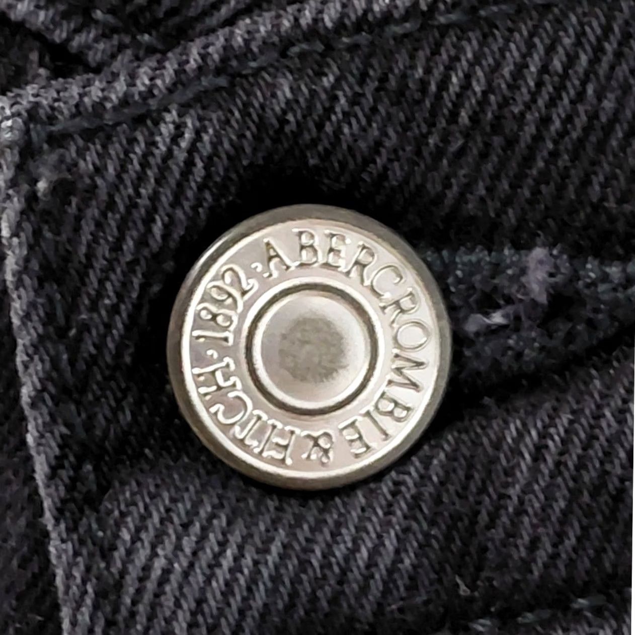 Abercrombie & Fitch Abercrombie & Fitch The Dad High Rise Jeans Solid Denim Women Size 24 Black Size 42" / US 20 - 3 Thumbnail